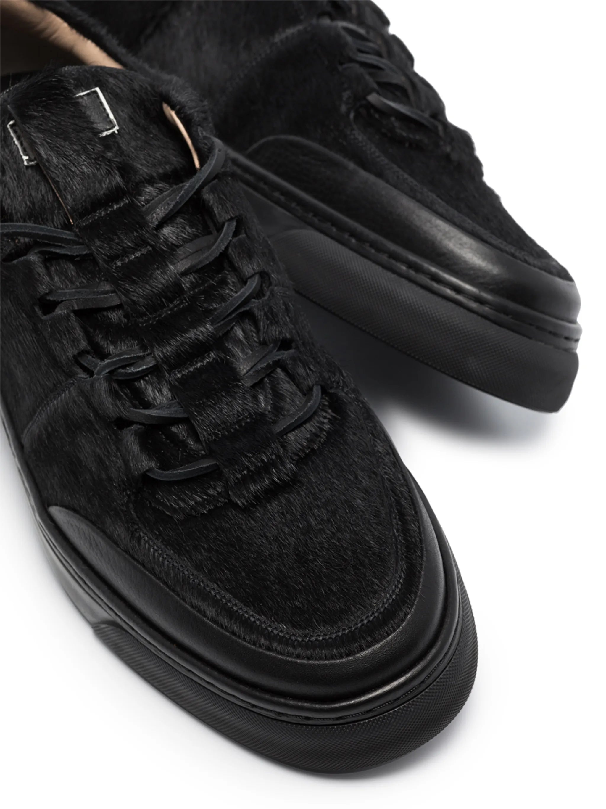 Antiskate sneakers