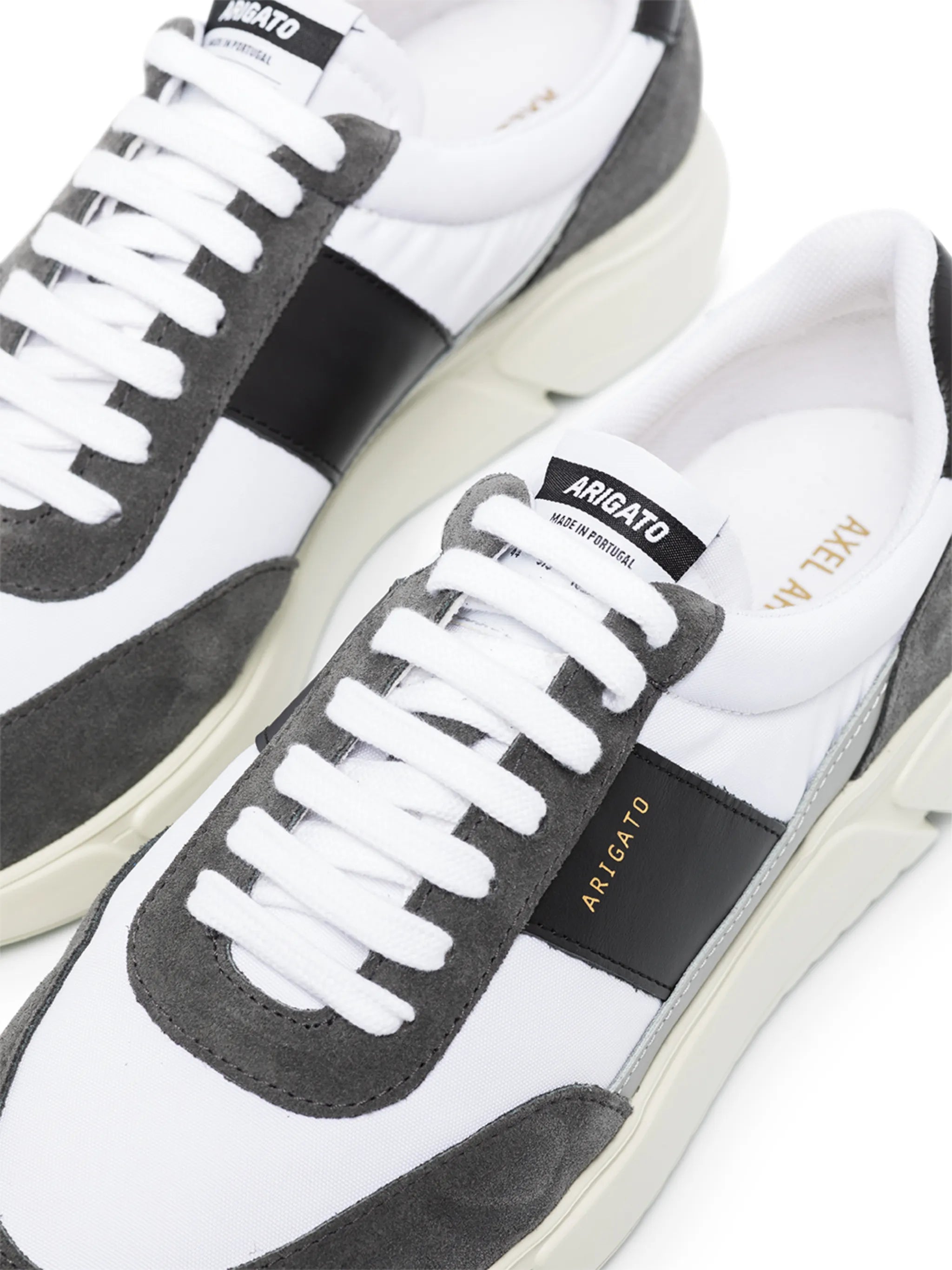 Genesis runner panelled sneakers