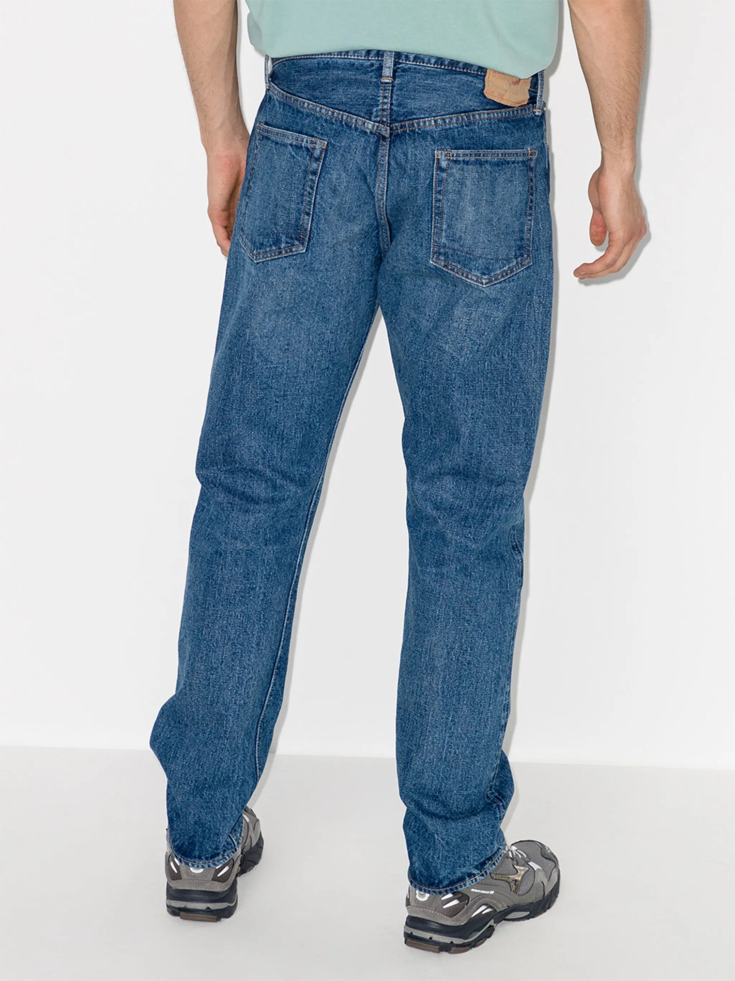 105 straight-leg jeans