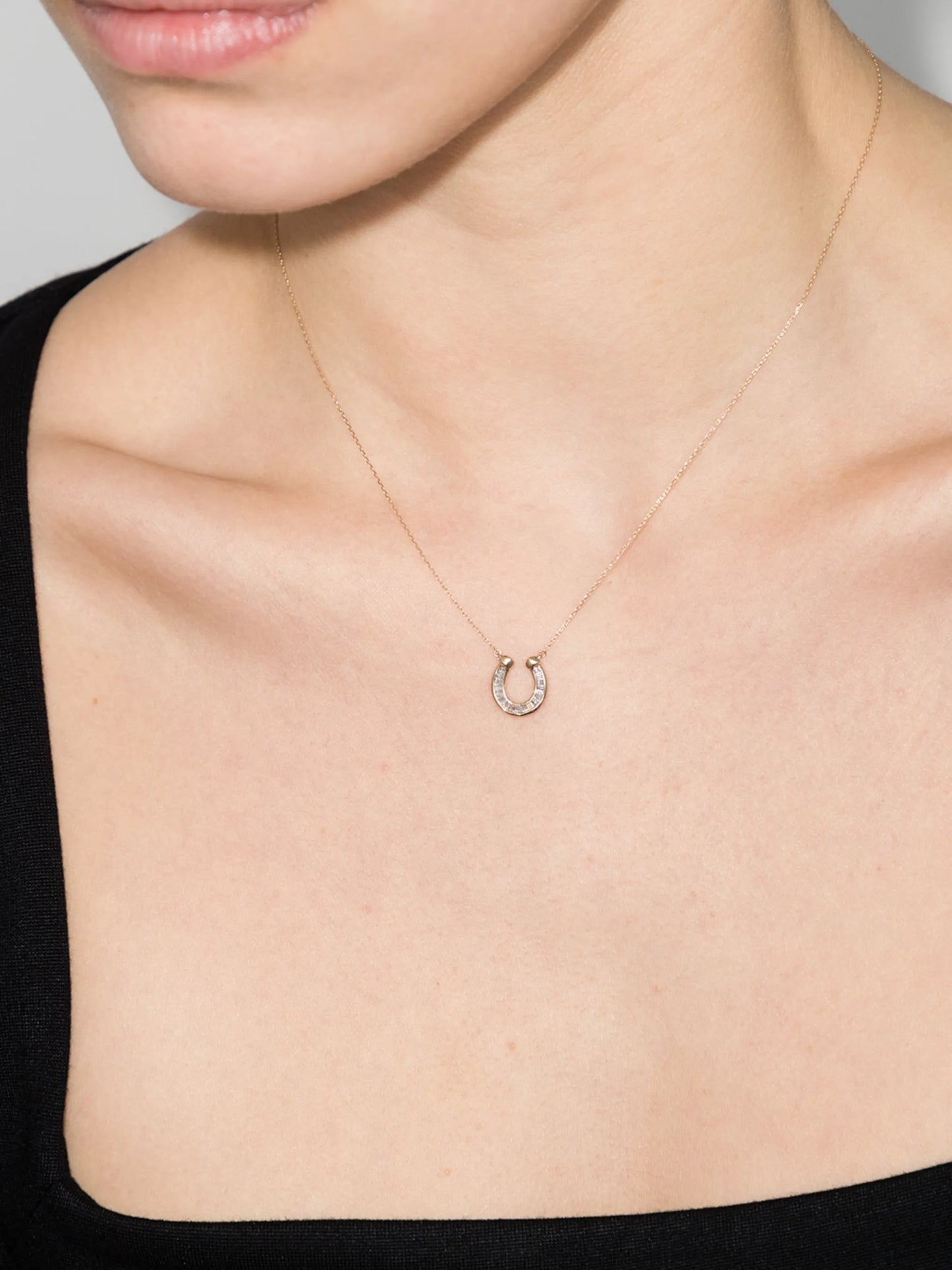 14CT Yellow Gold diamond horseshoe necklace