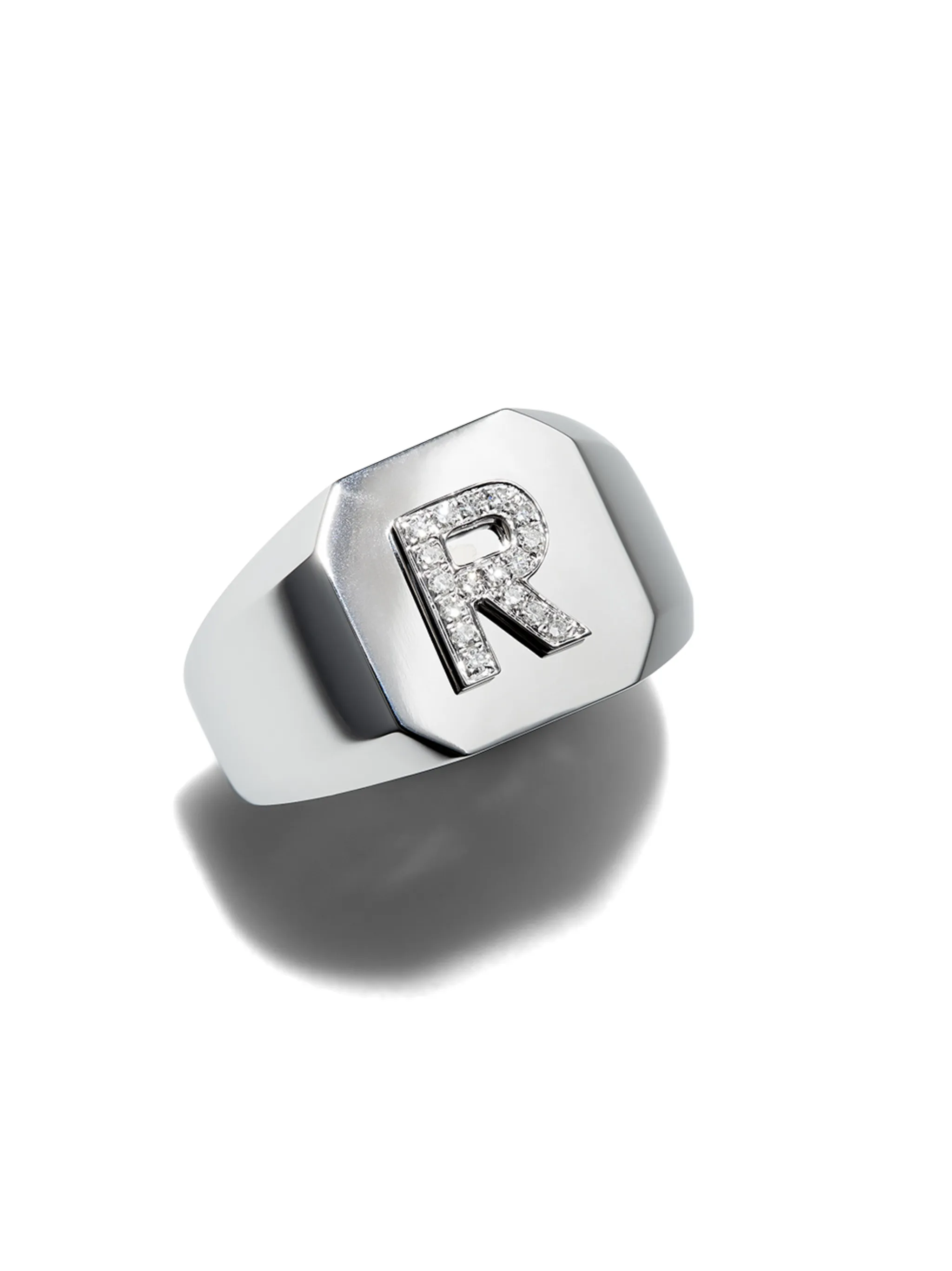 18K white gold r-initial ring