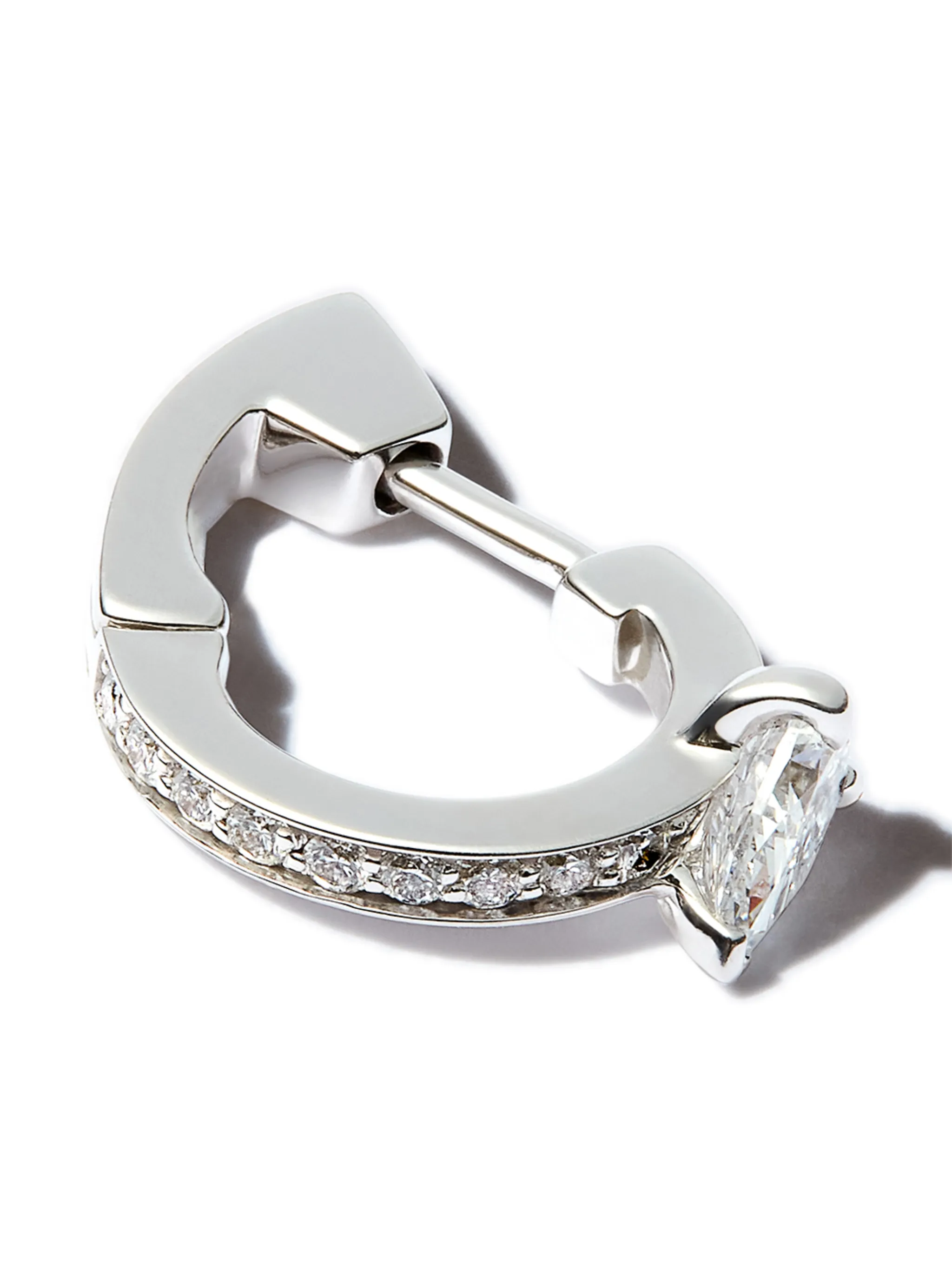 Serti sur Vide stud earring set with 1 diamond