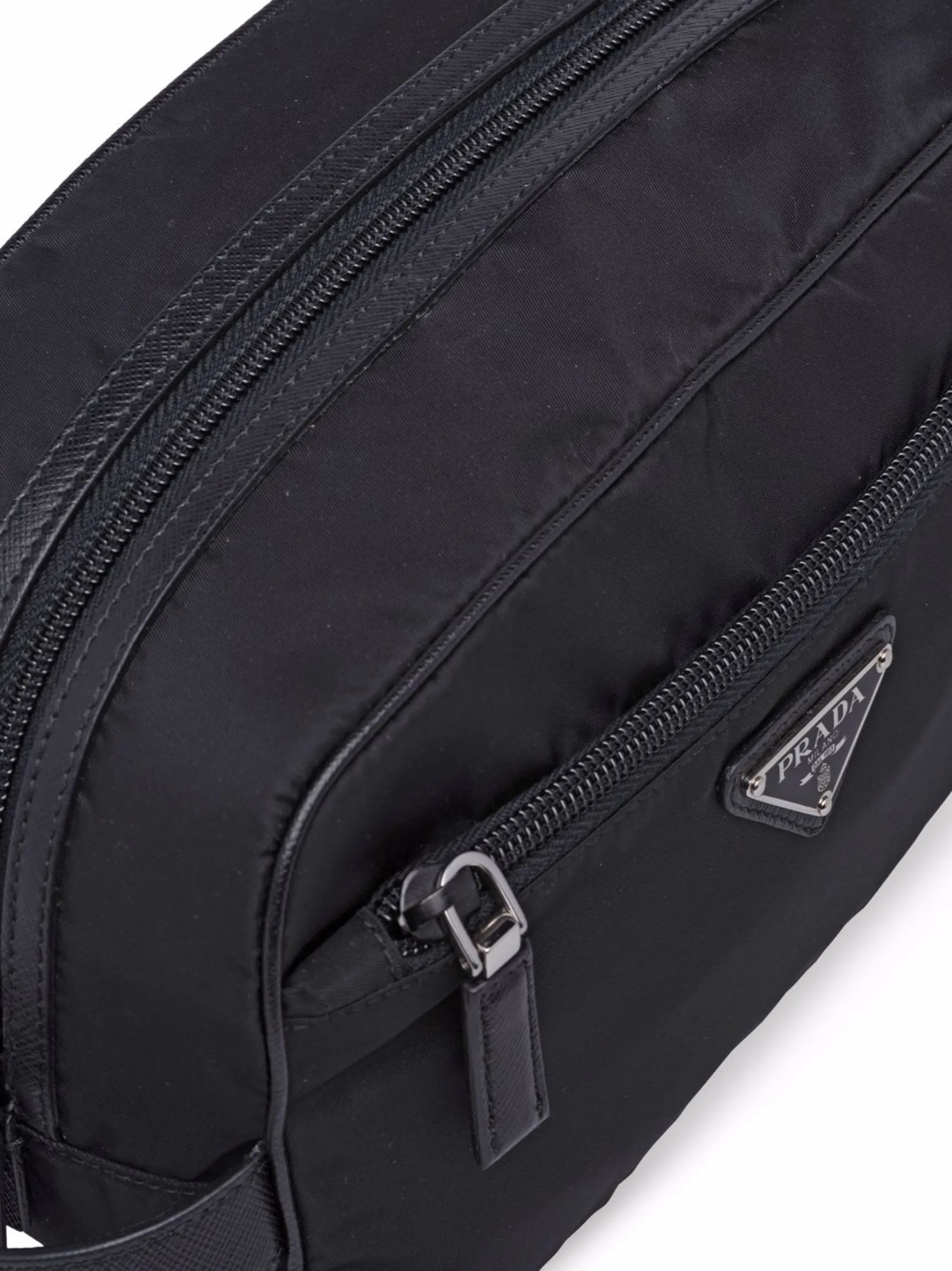Re-Nylon wash bag
