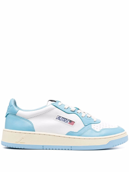 Medalist low-top sneakers