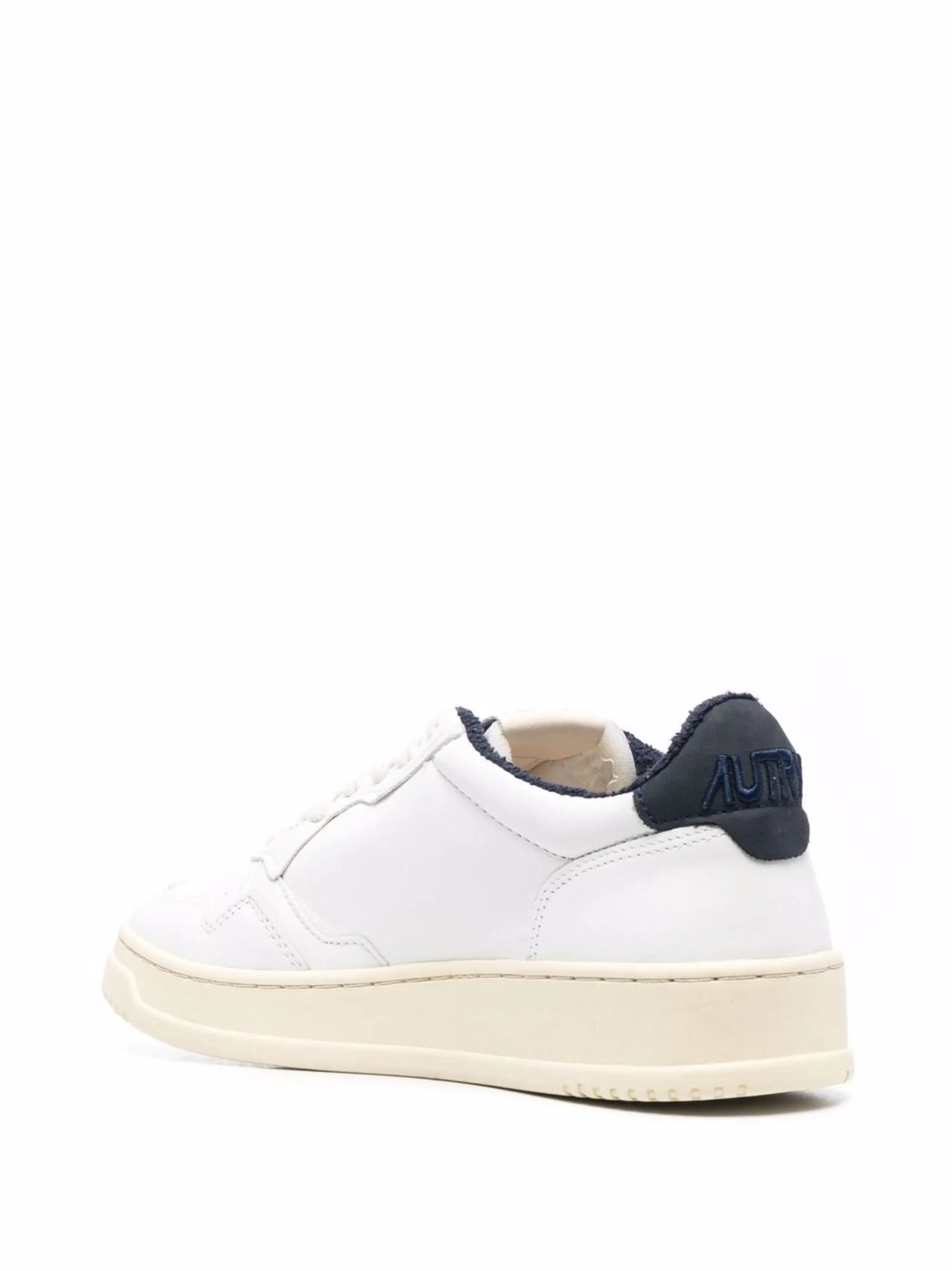 Medalist low sneakers