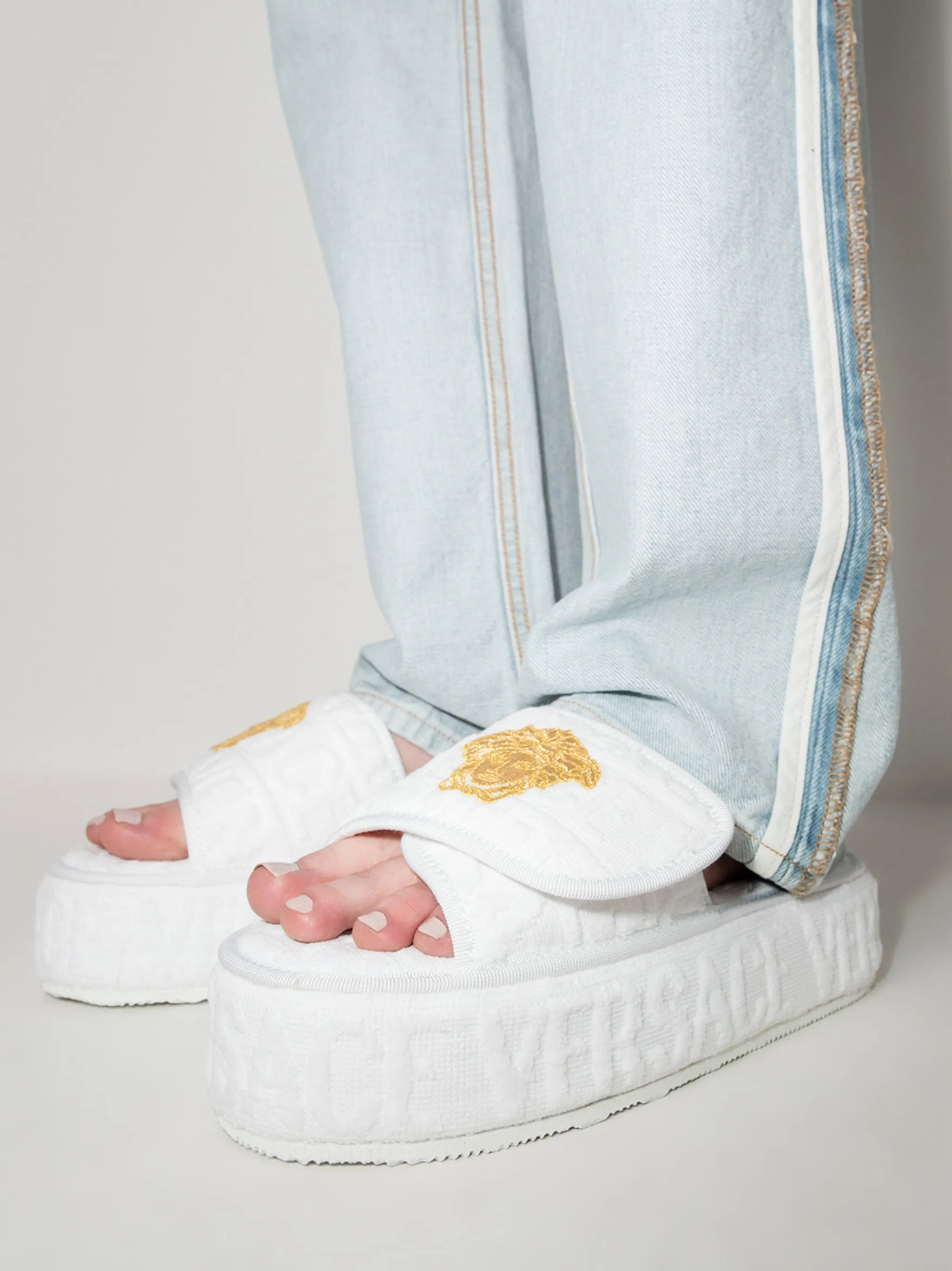 Medusa Head platform slippers