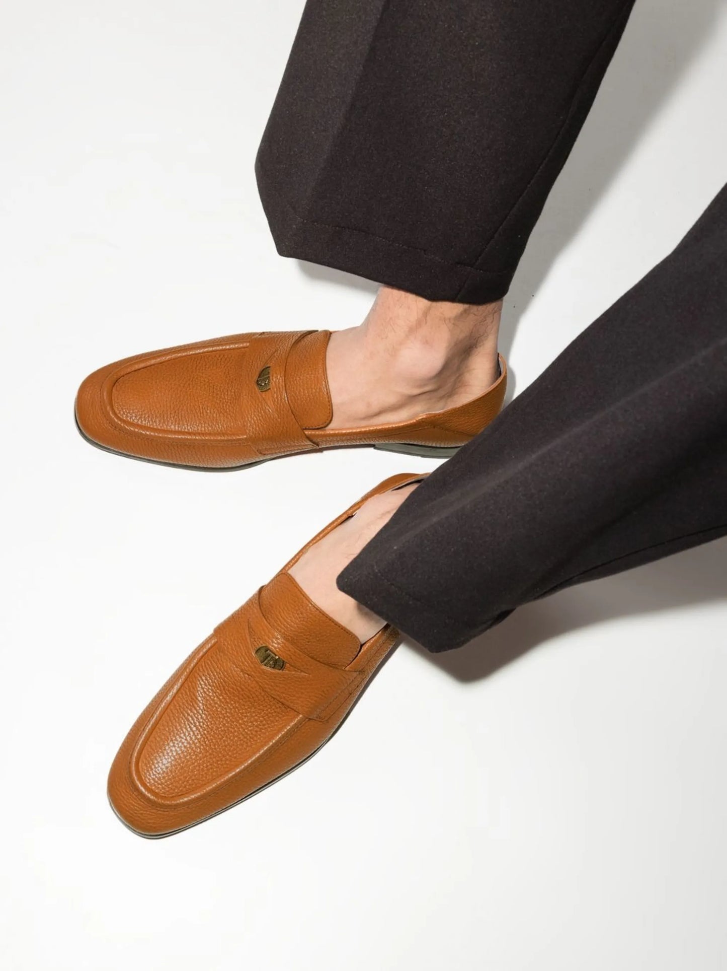 logo-patch leather loafers