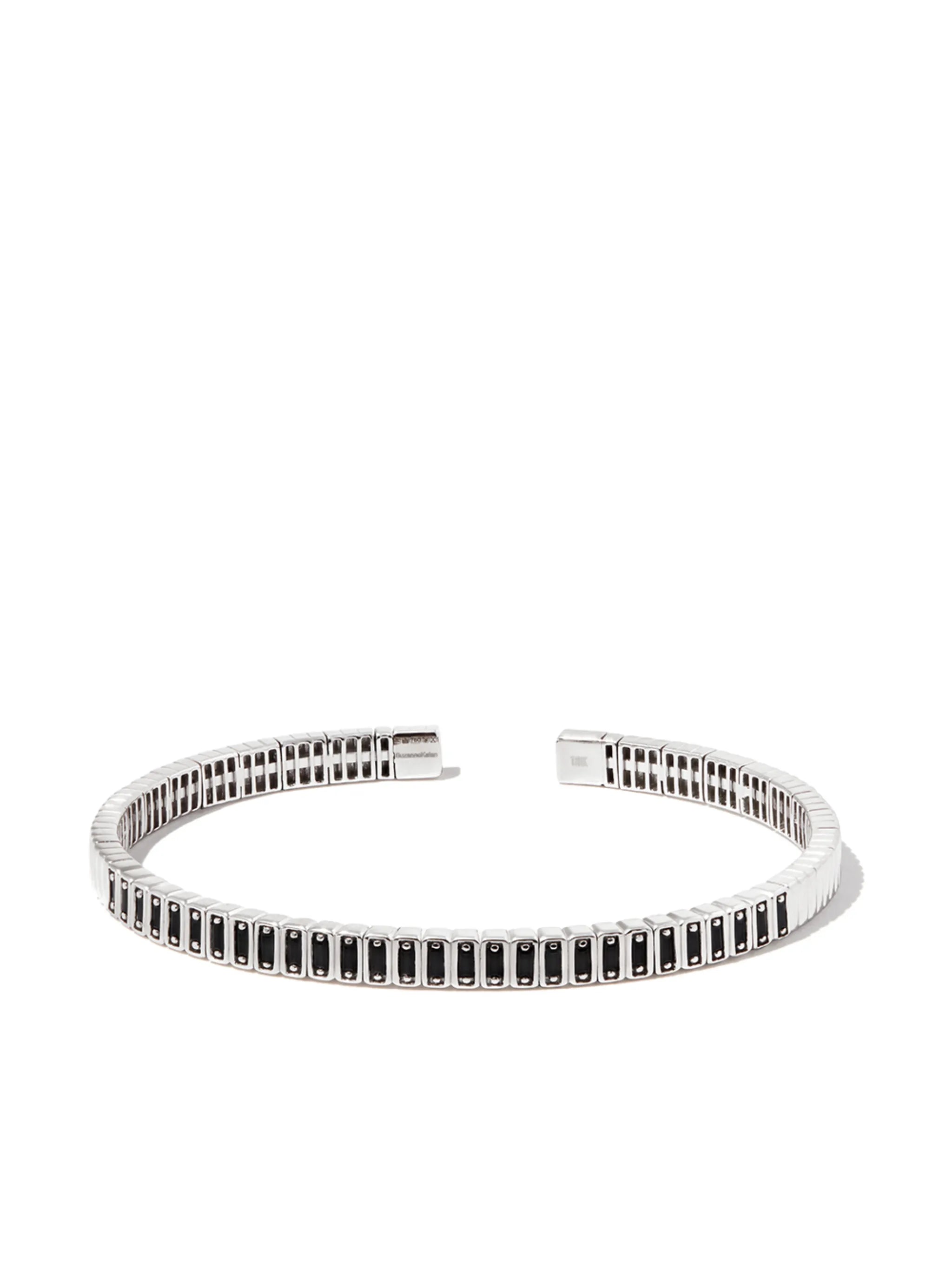 18kt white gold Inlay sapphire cuff
