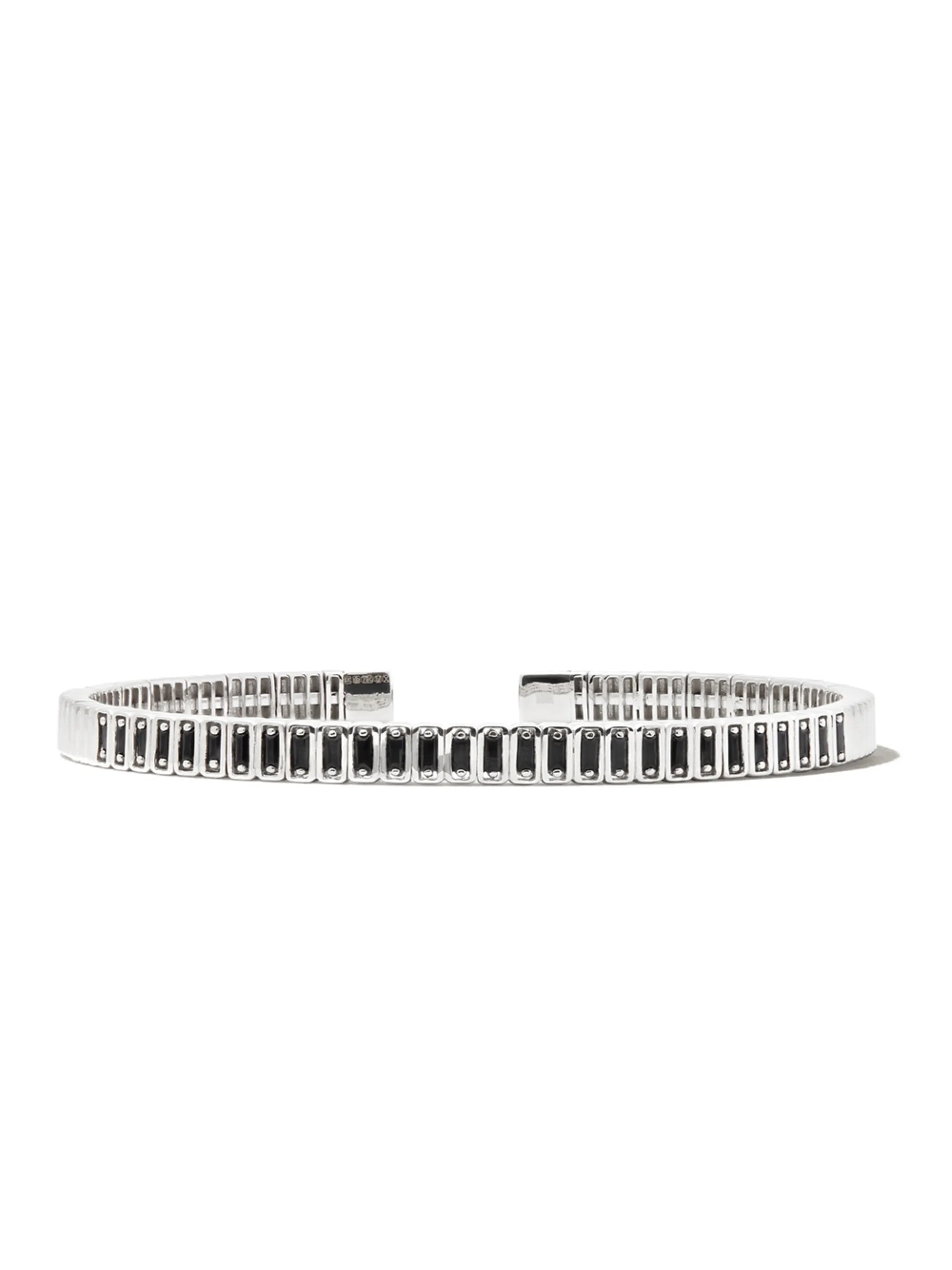 18kt white gold Inlay sapphire cuff