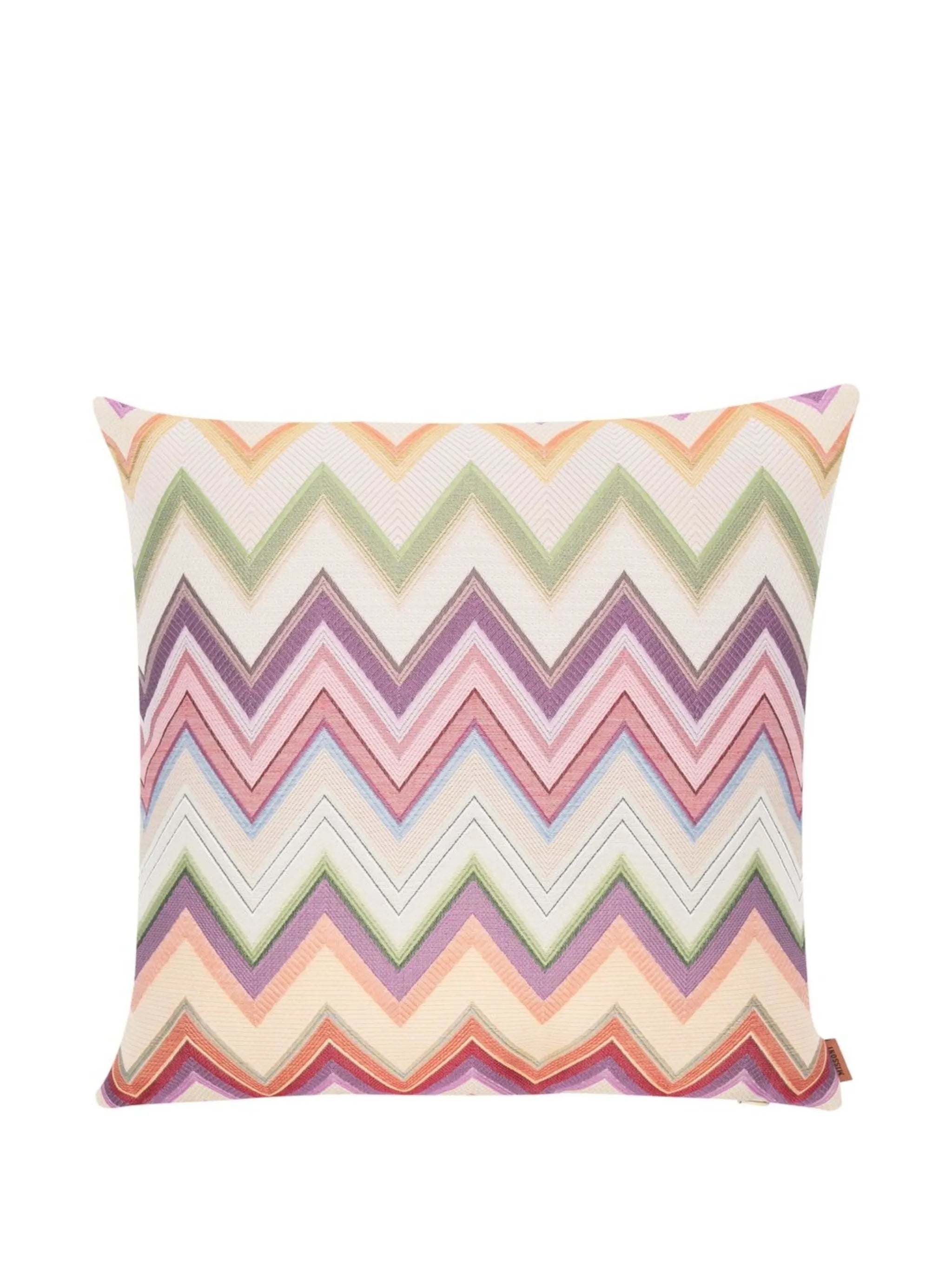 zigzag-pattern cushion