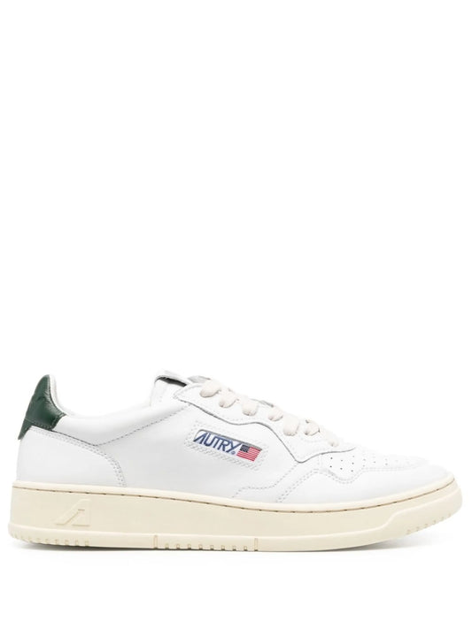 Medalist low-top sneakers