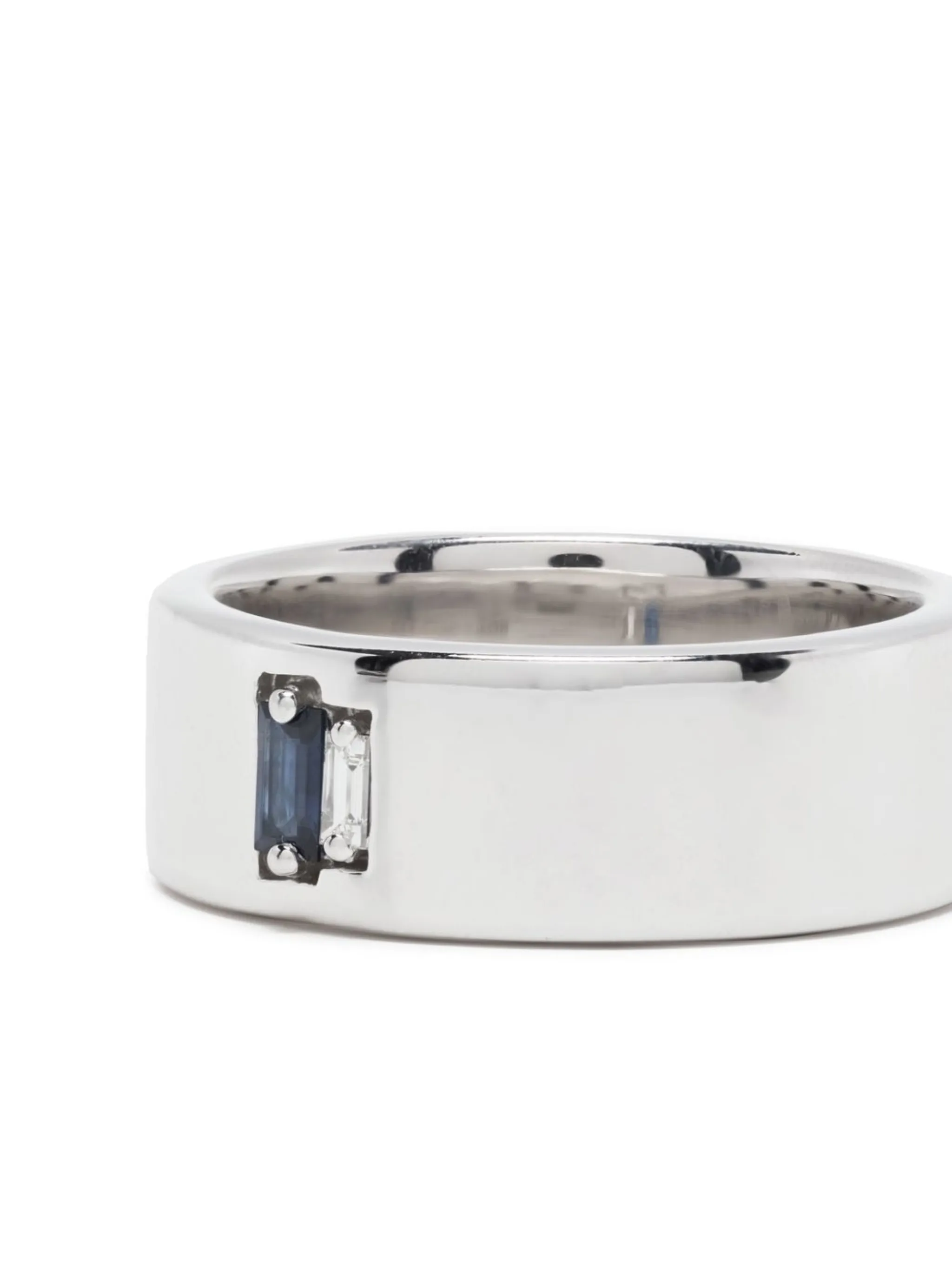 18kt white gold diamond and sapphire ring