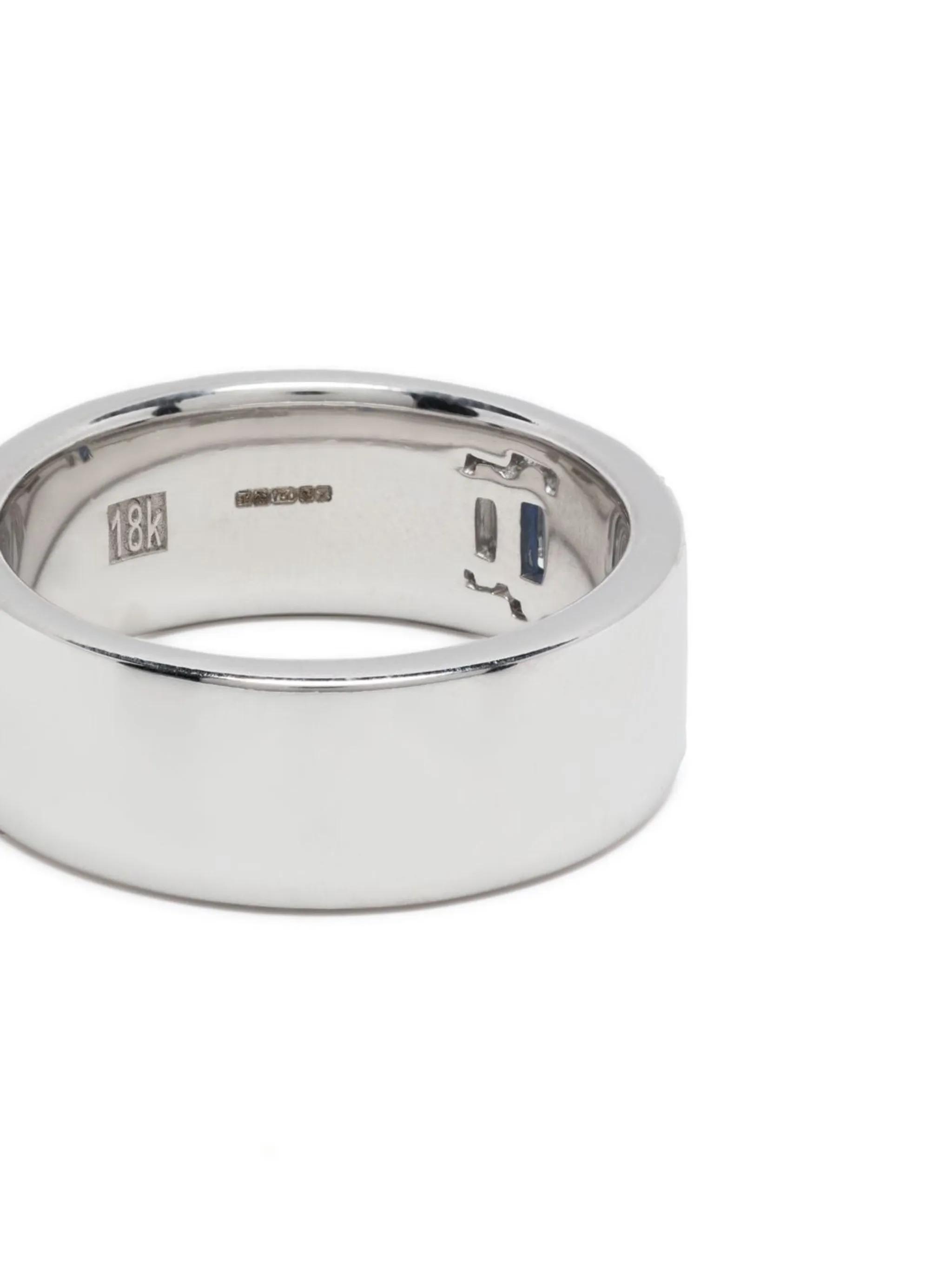 18kt white gold diamond and sapphire ring