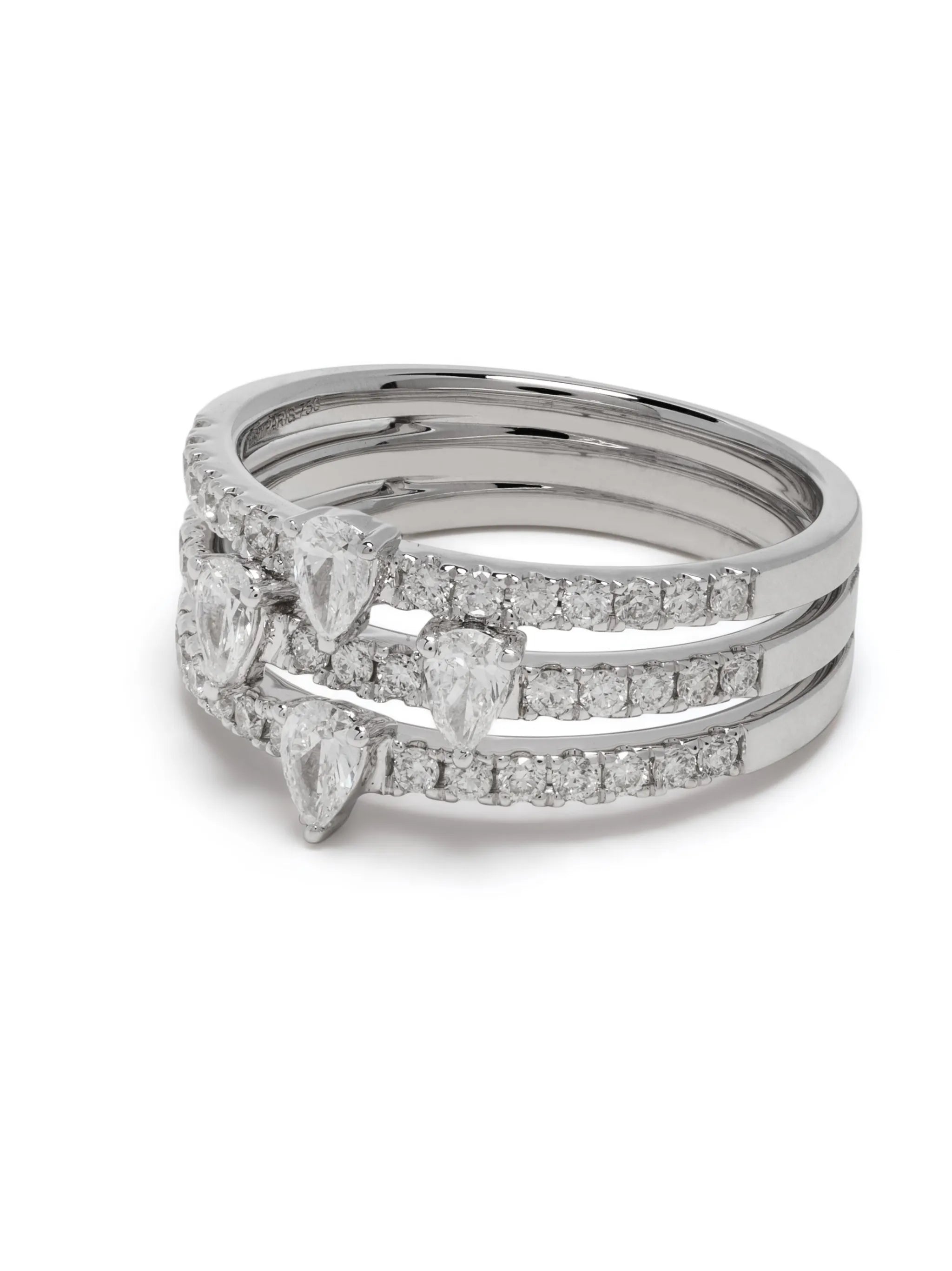 18kt white gold diamond ring