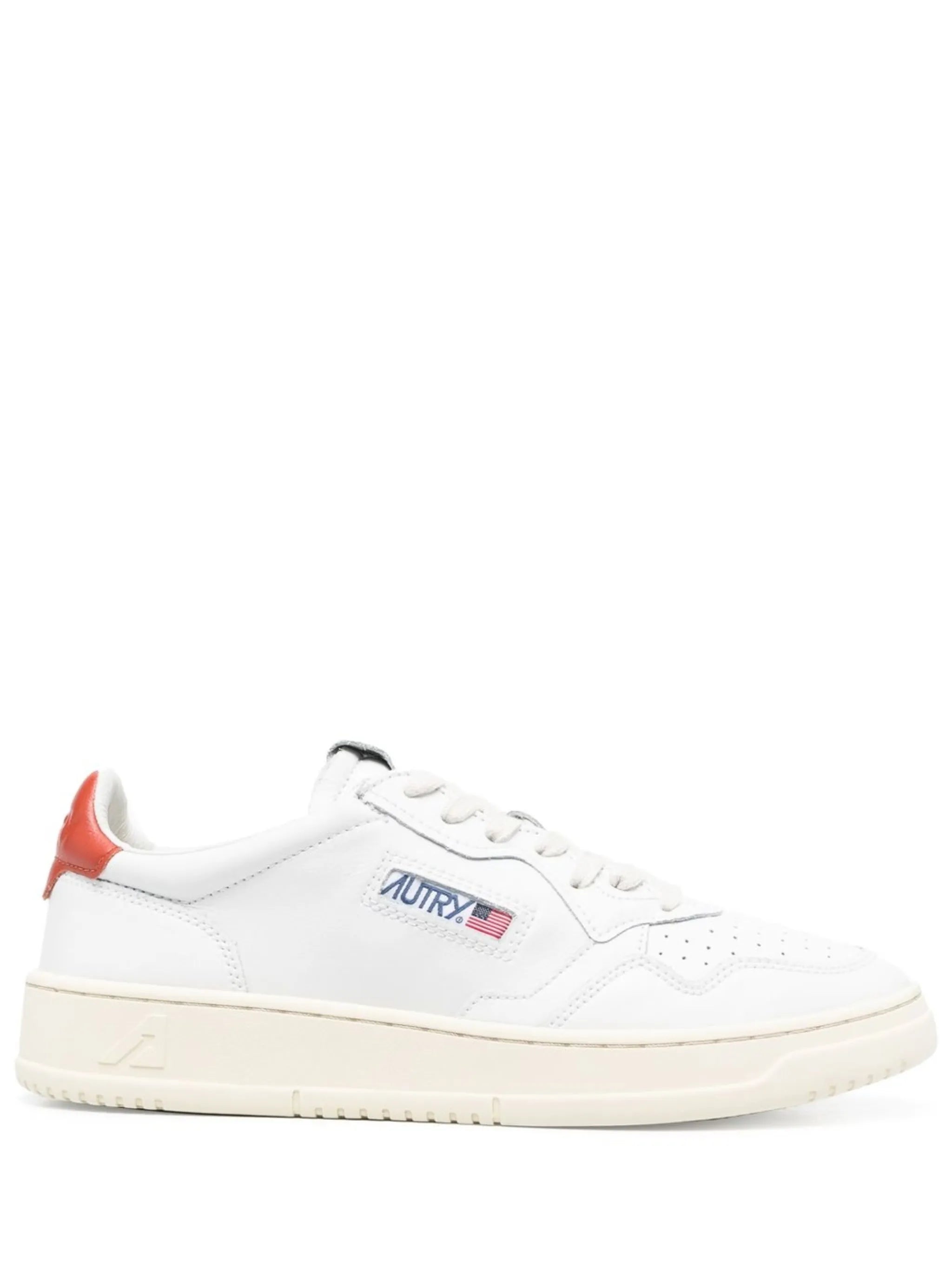 Medalist low-top sneakers