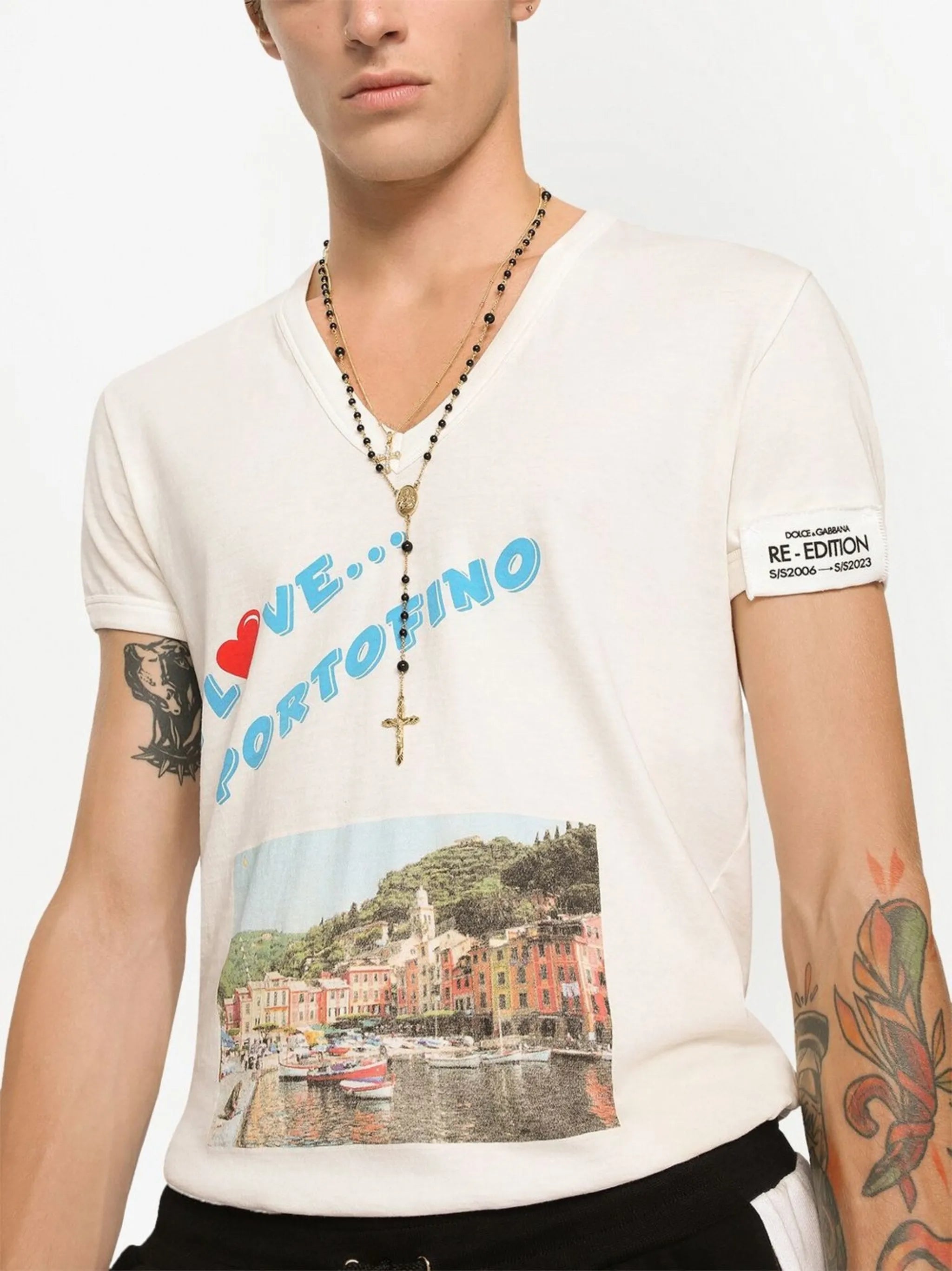 graphic print V-neck T-shirt