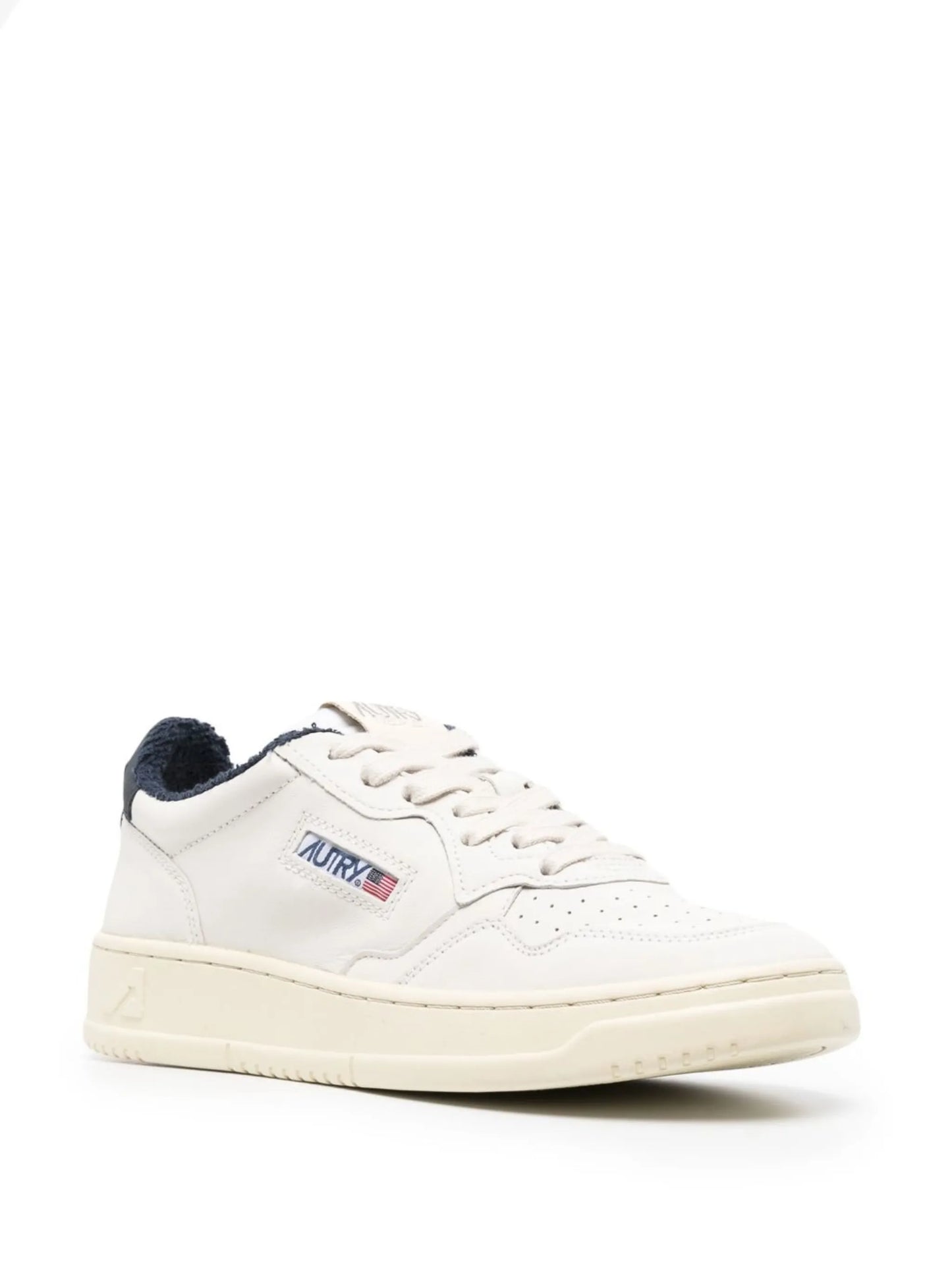 Medalist low-top sneakers
