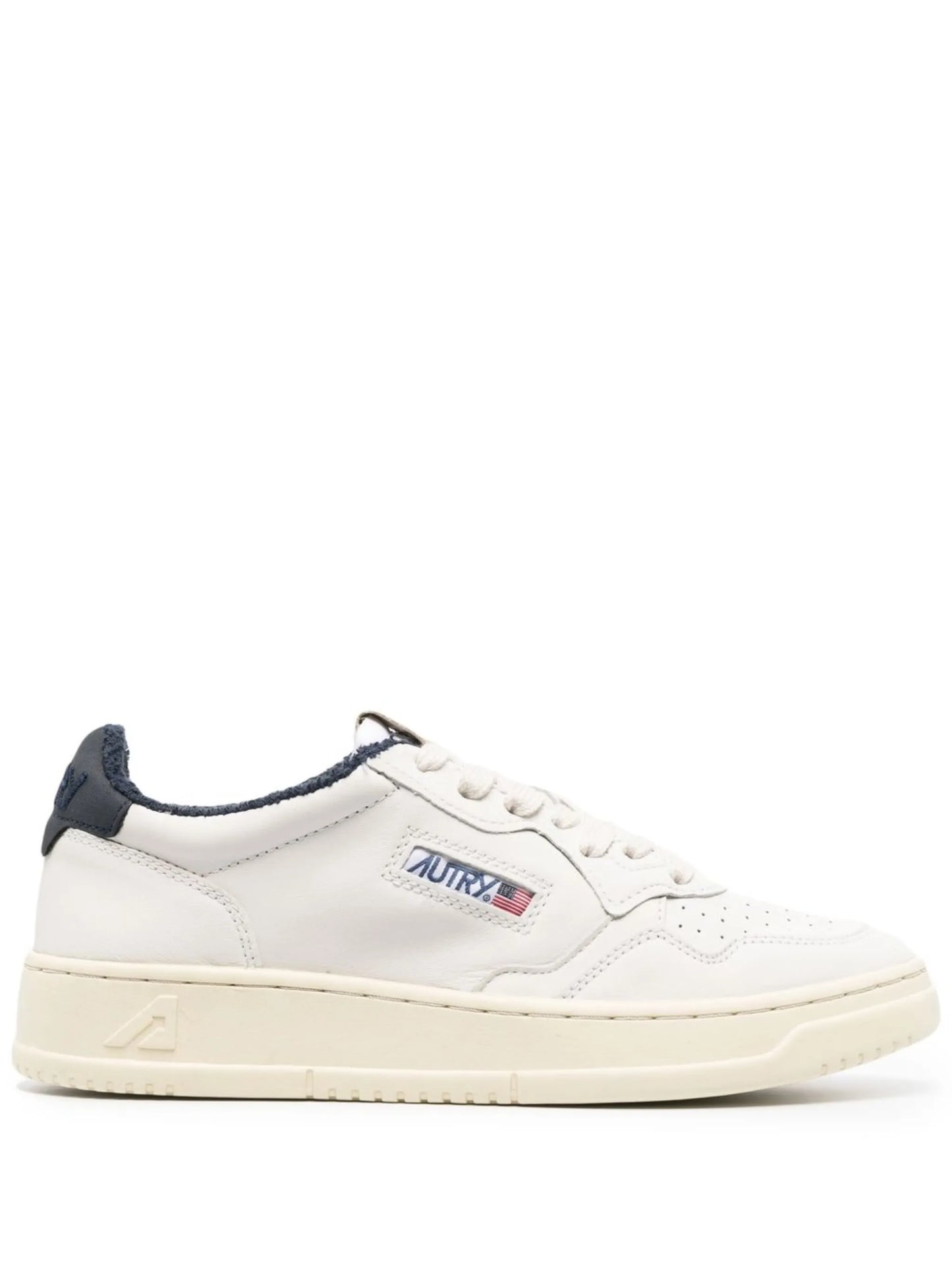 Medalist low-top sneakers