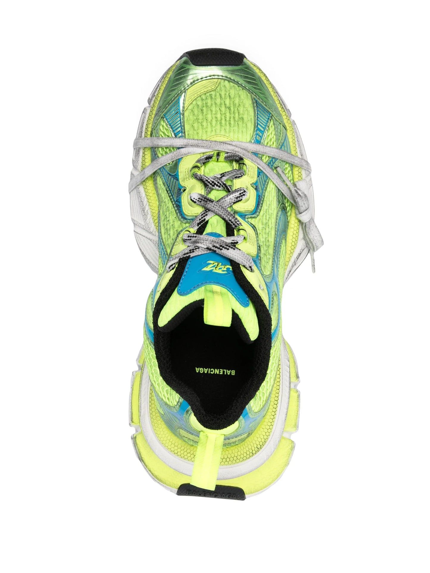 3XL sneakers