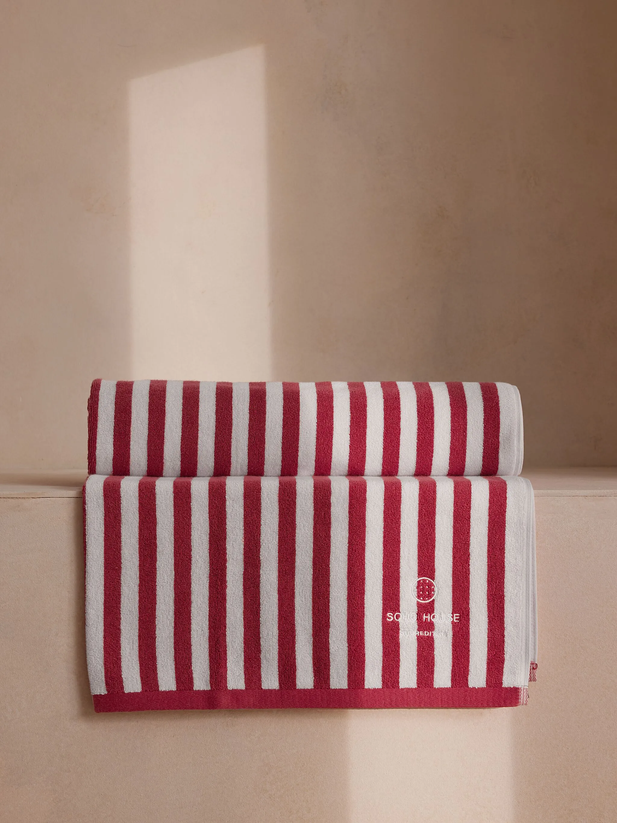 embroidered-logo cotton pool towel