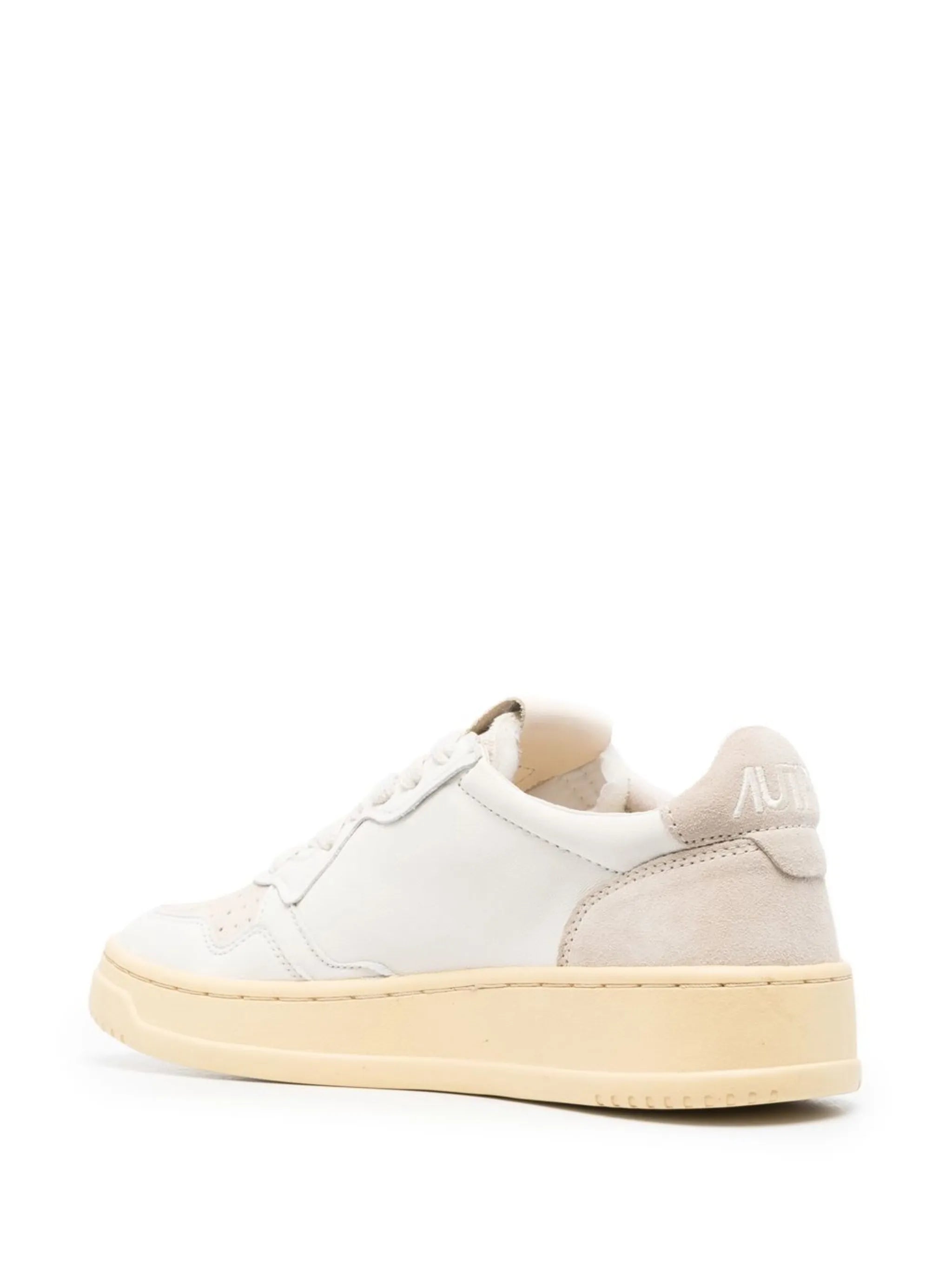 Medalist low-top sneakers