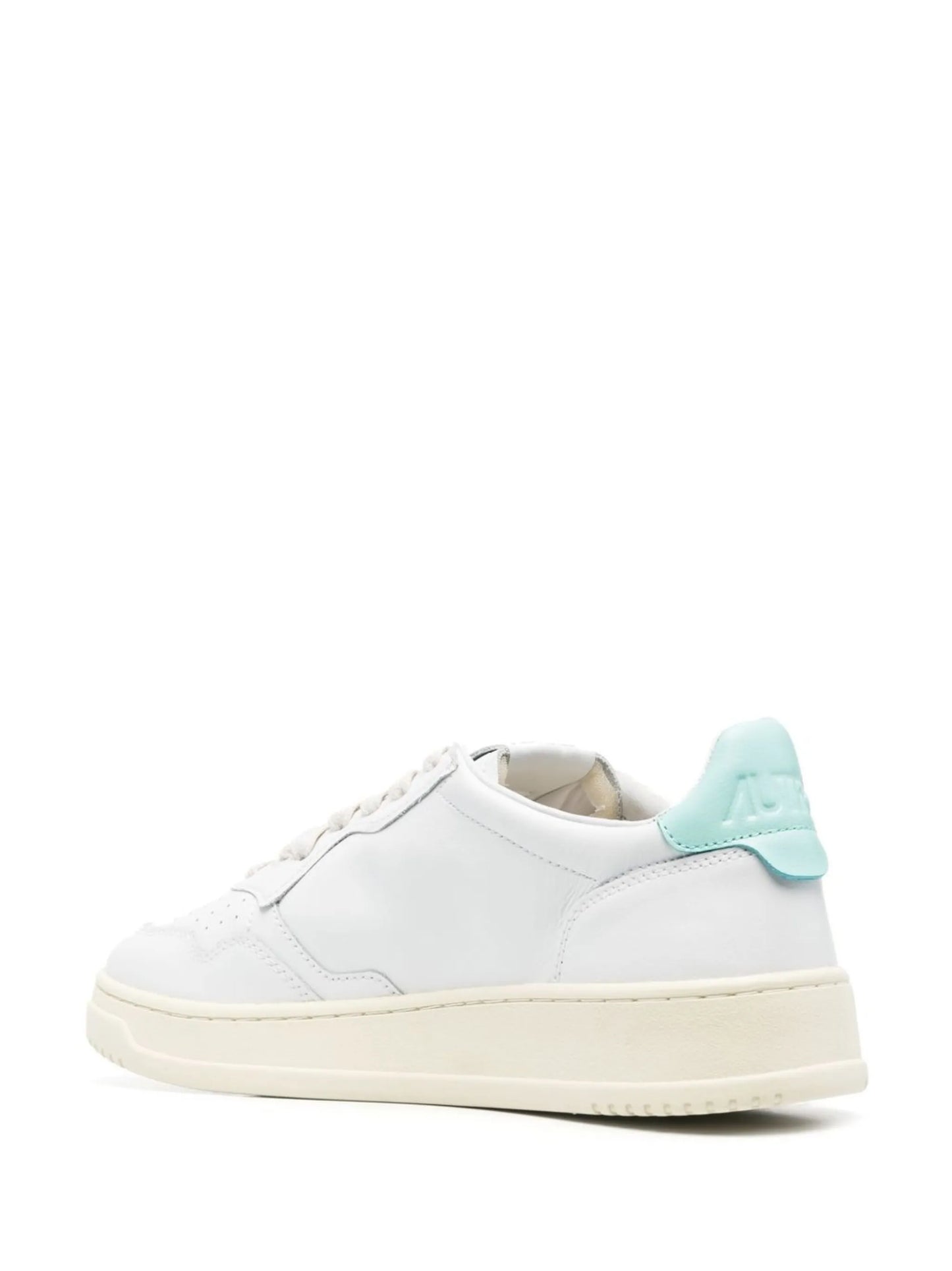 Medalist low-top sneakers
