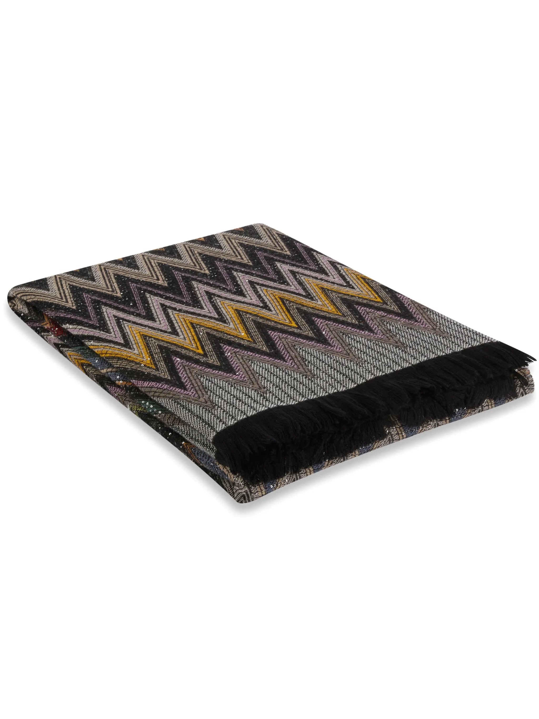 Chen zigzag-knit blanket