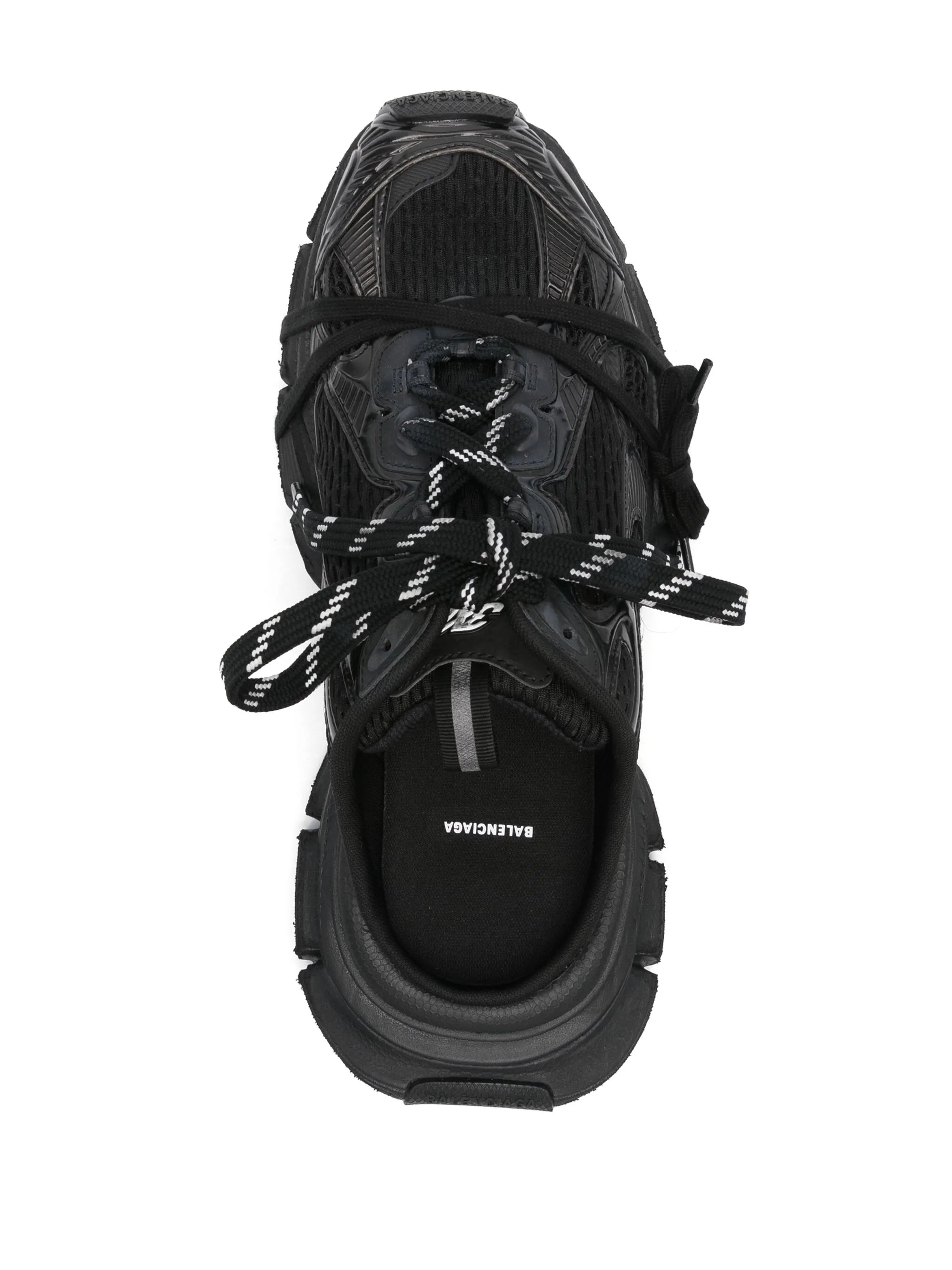 3XL sneakers