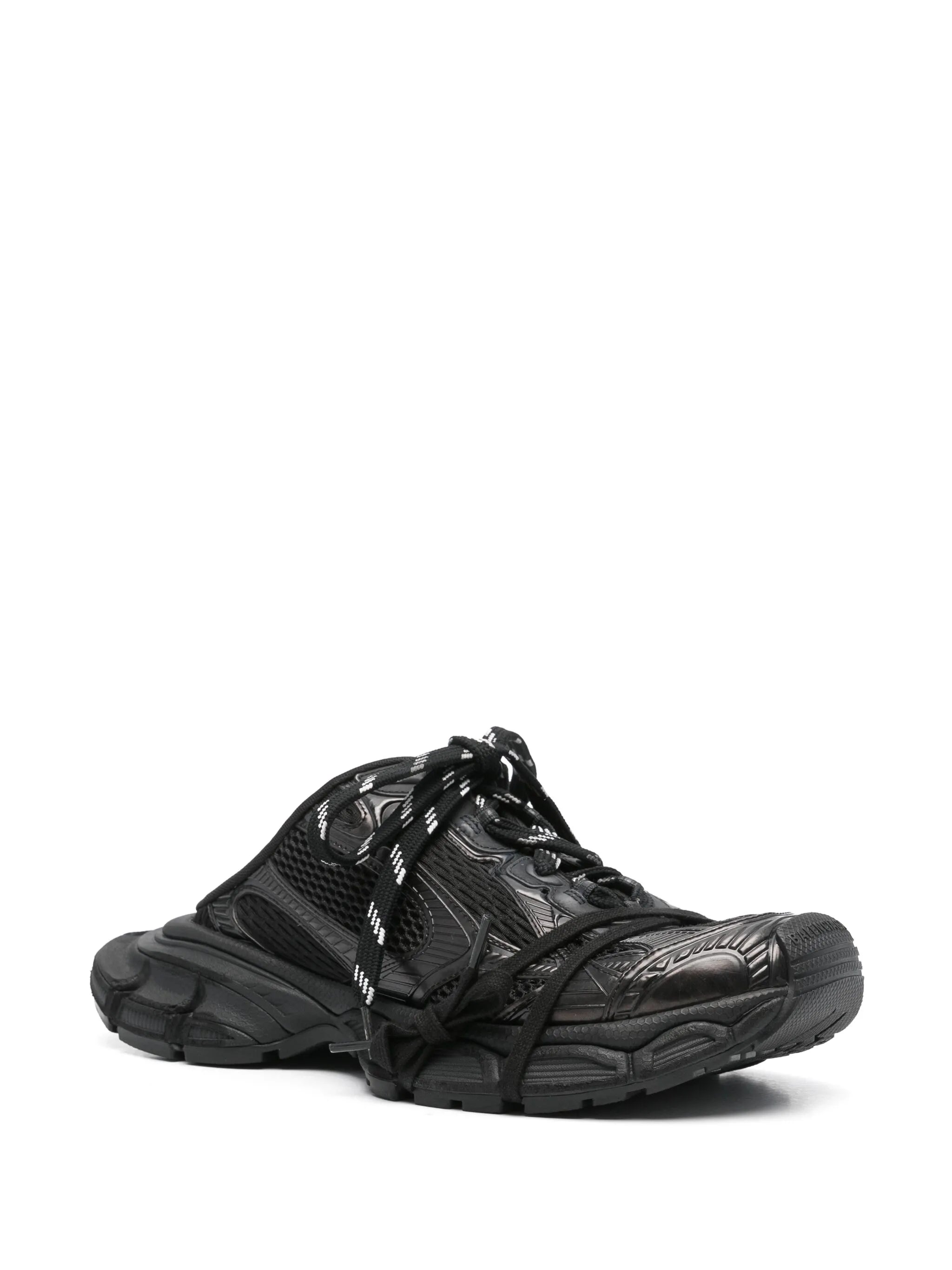 3XL sneakers