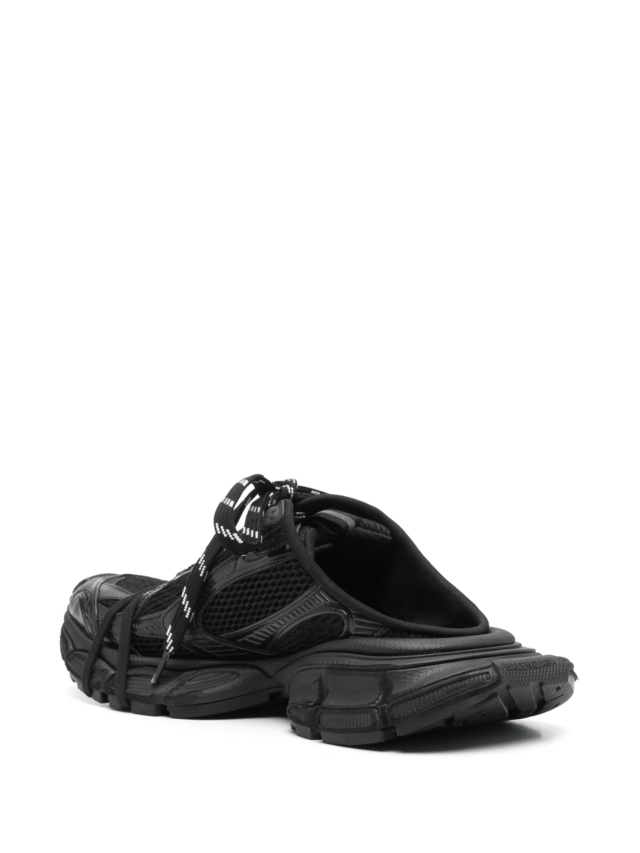 3XL sneakers