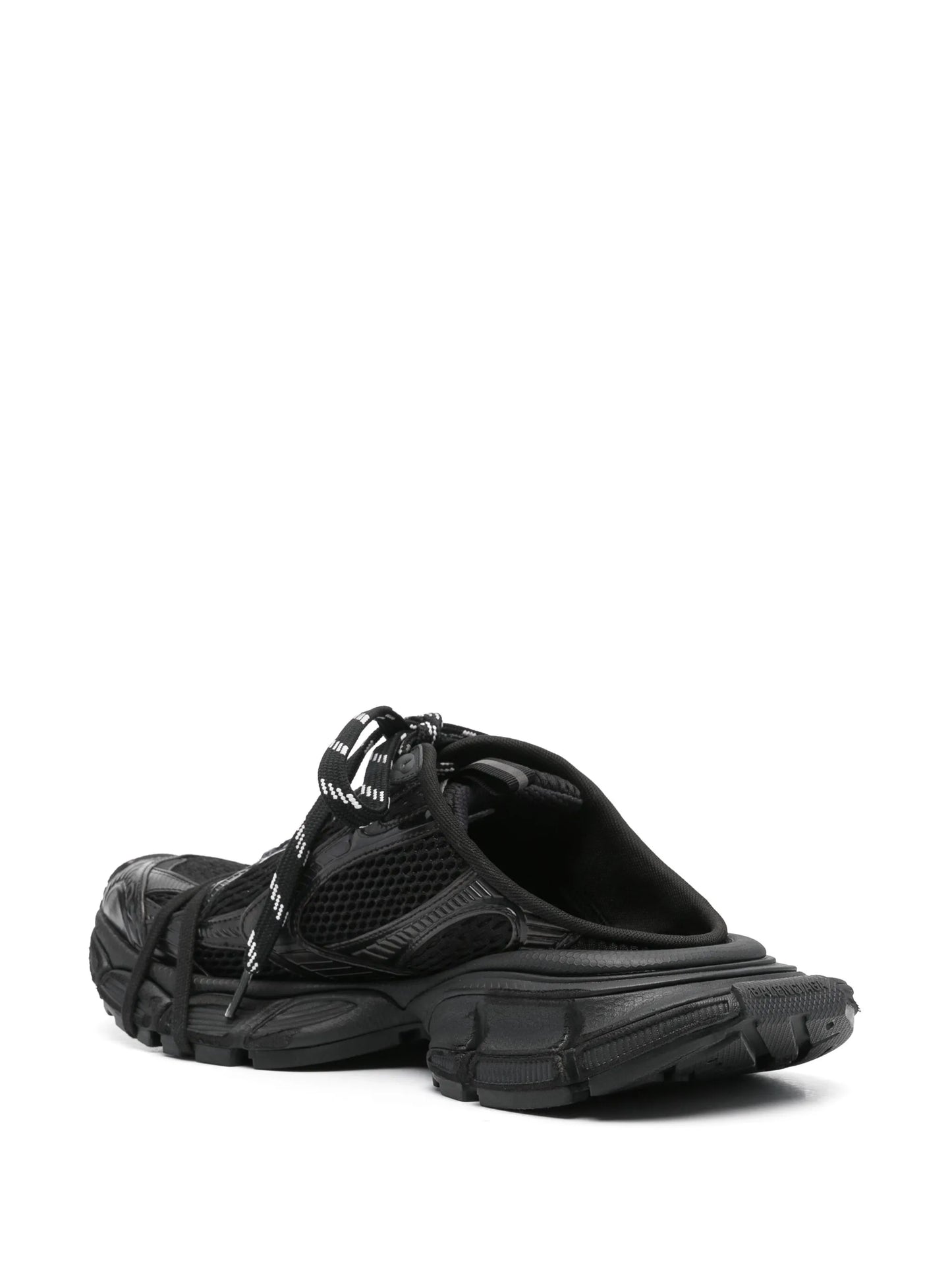 3XL sneakers