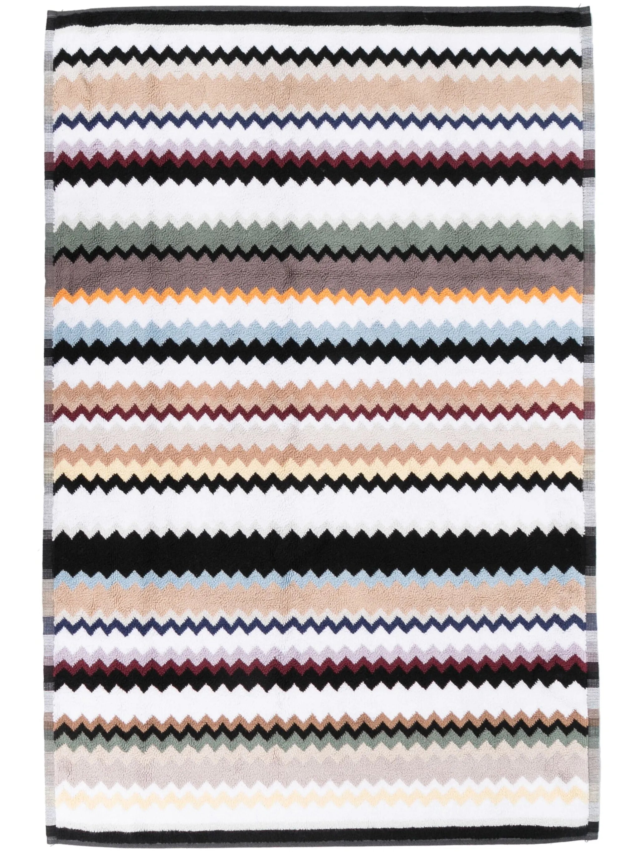 zigzag-pattern cotton bath mat