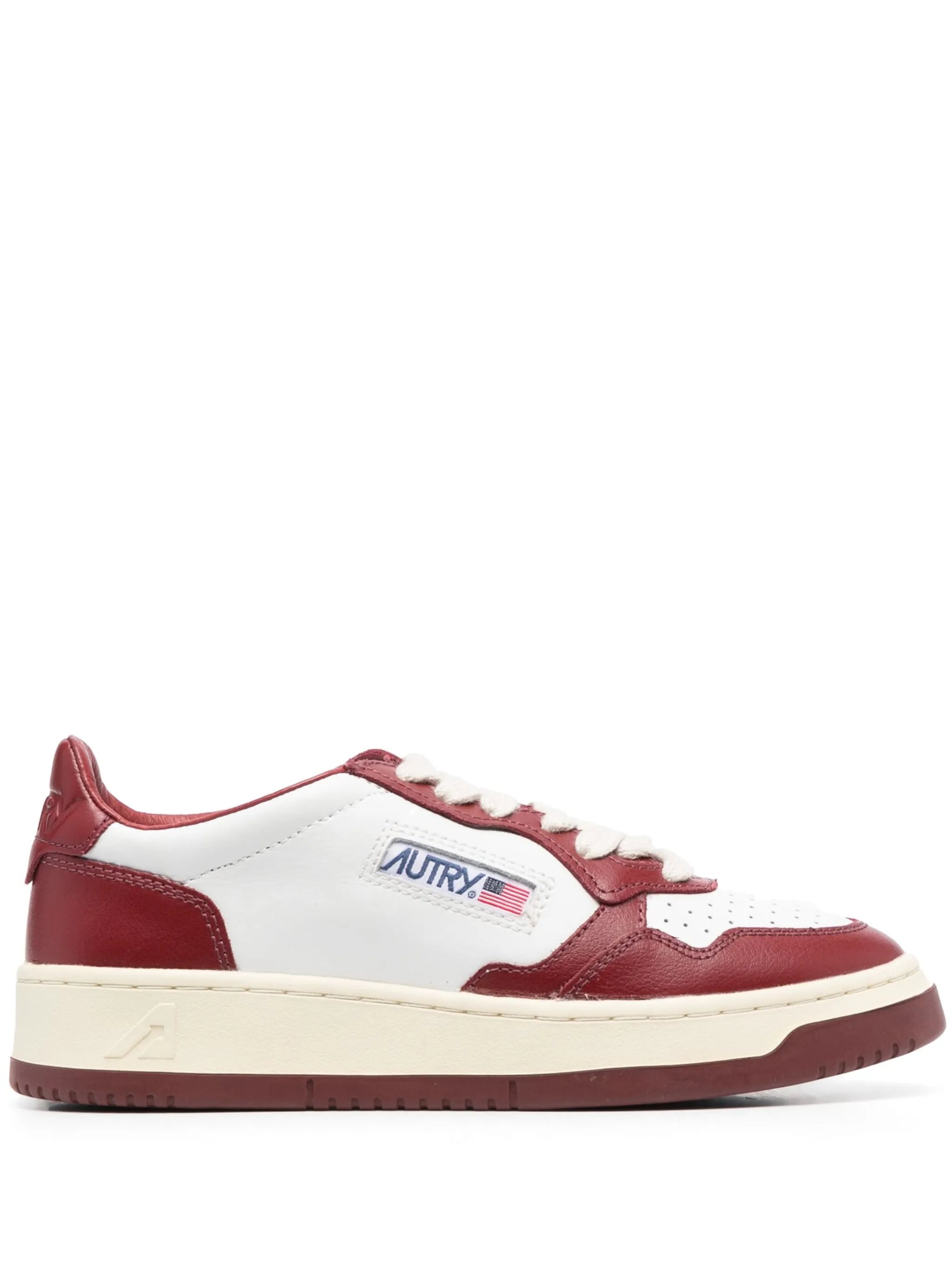Medalist low-top leather sneakers