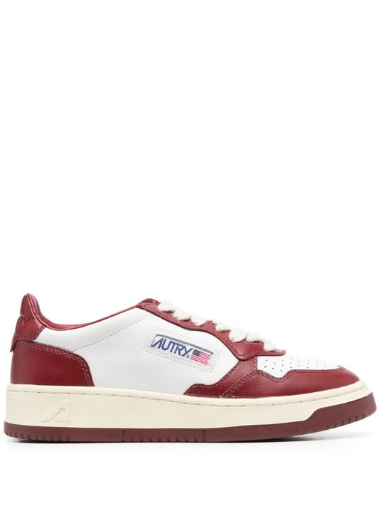 Medalist low-top leather sneakers