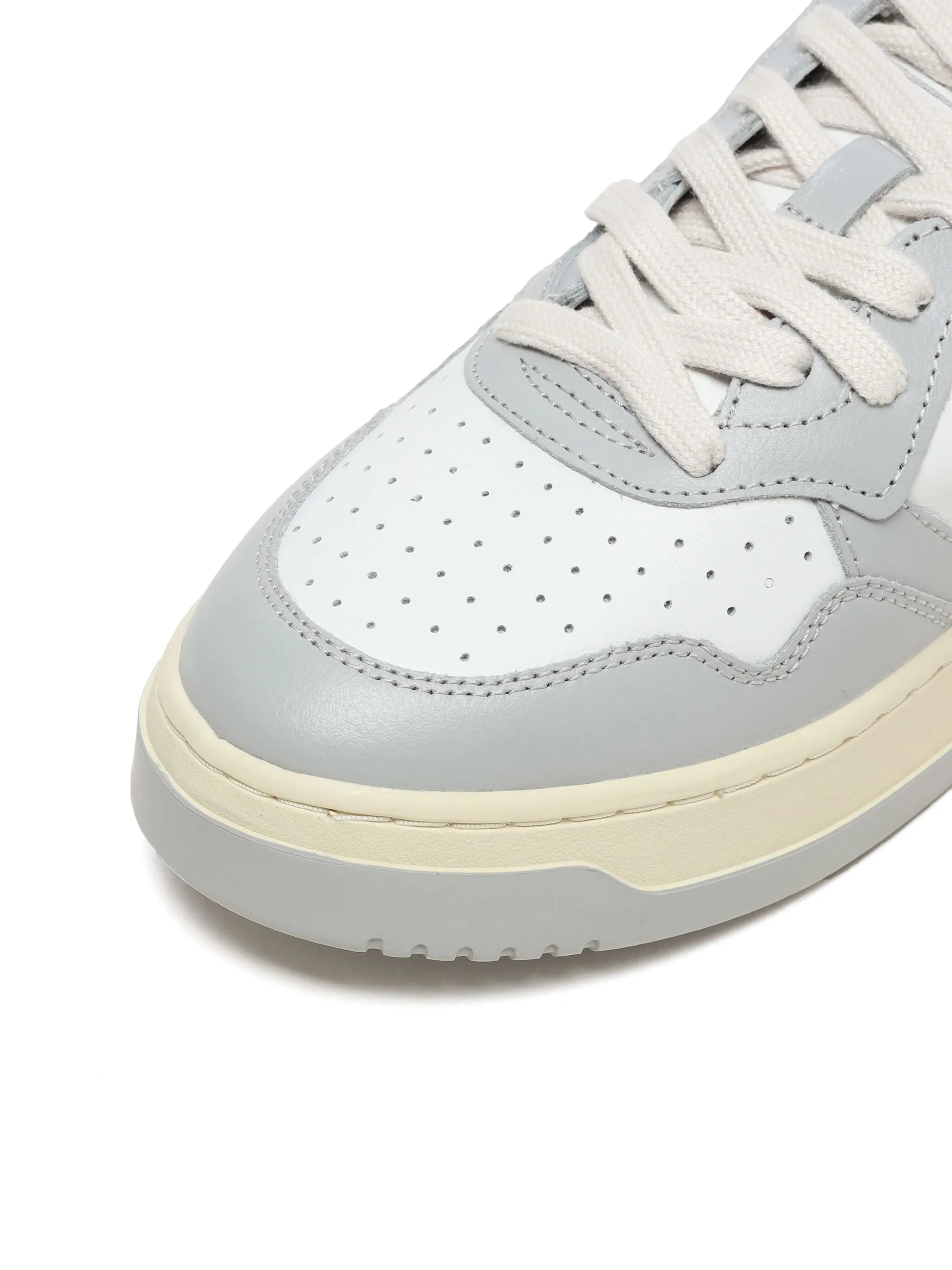 Medalist two-tone sneakers
