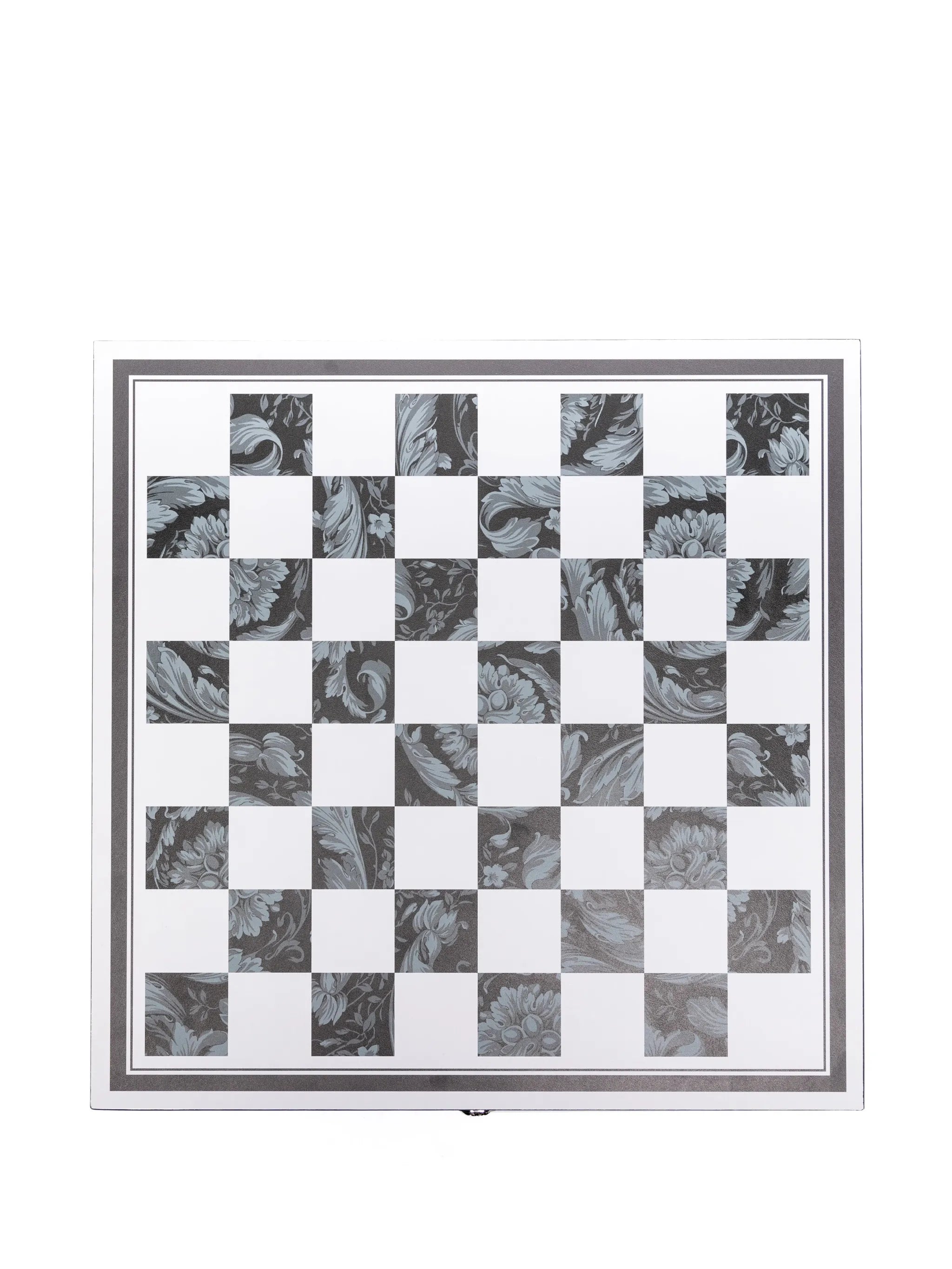 Barocco-print wood chess set (41cm x 41cm)