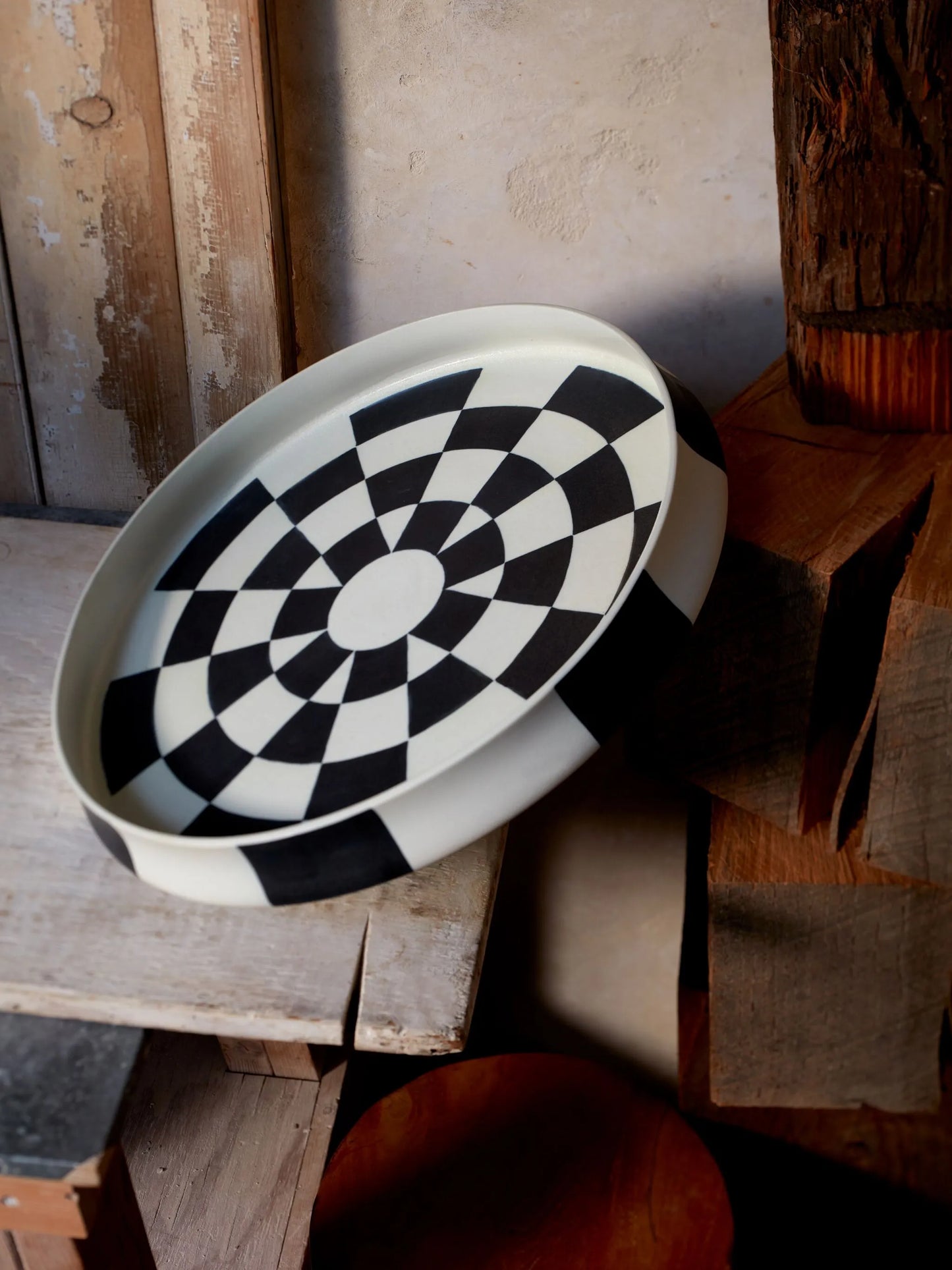 Damier porcelain round platter (42cm)