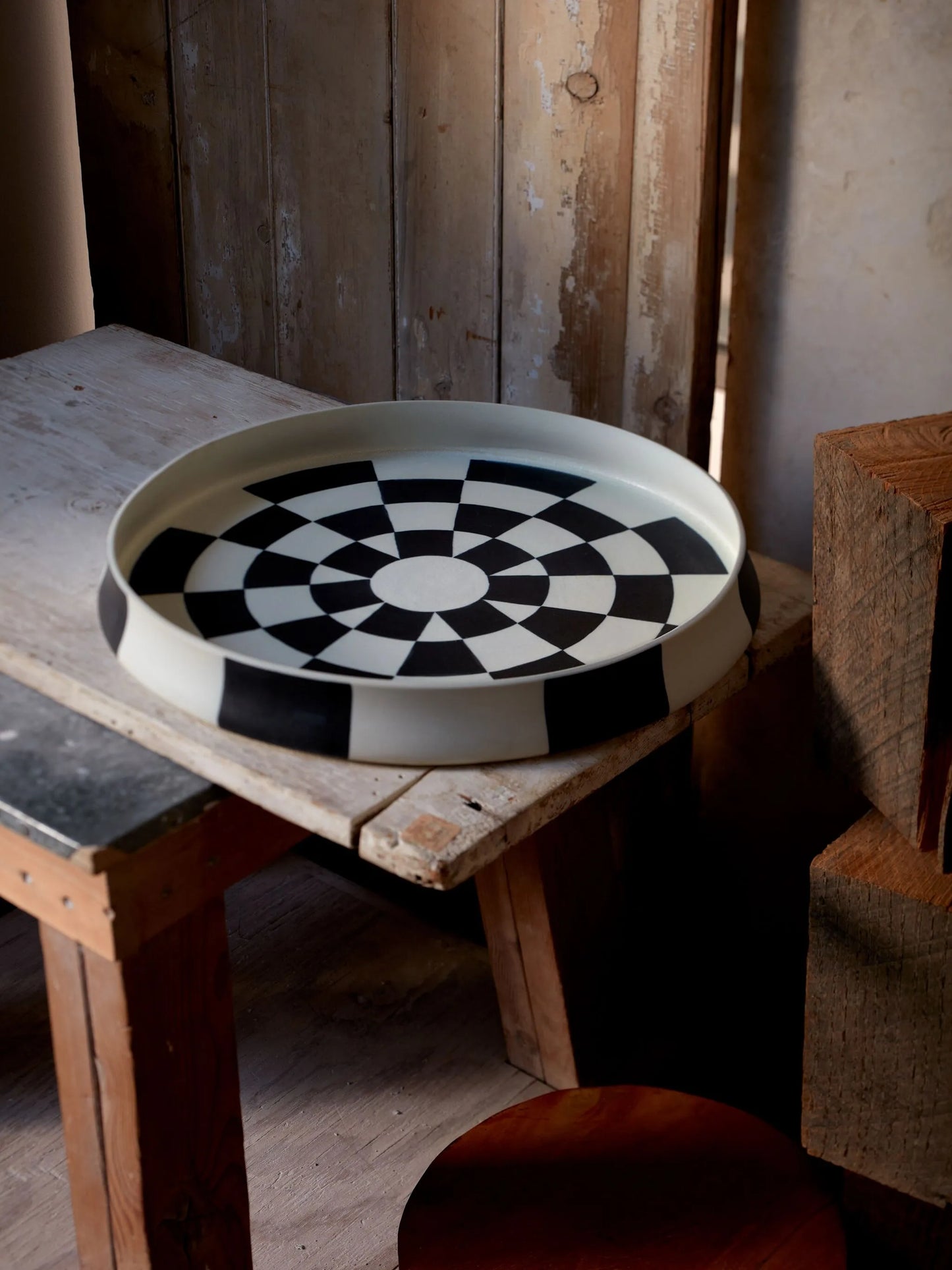 Damier porcelain round platter (42cm)
