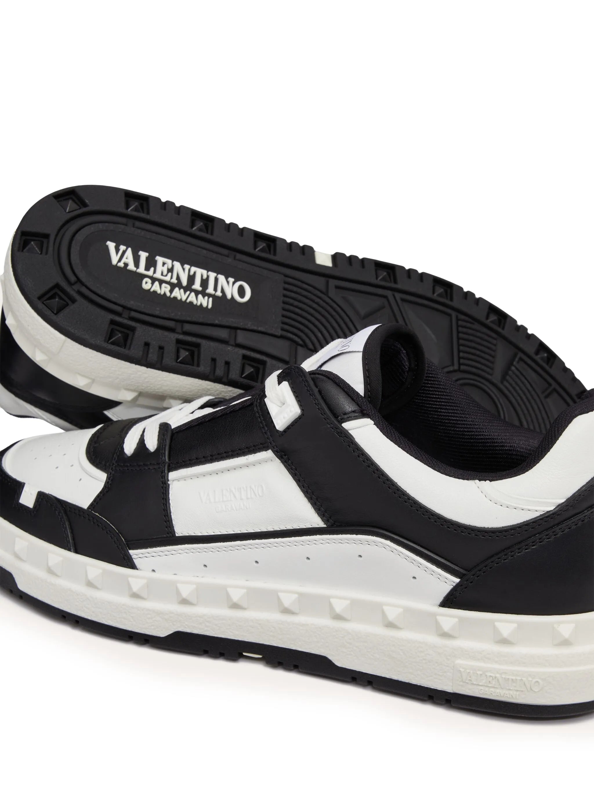 Freedots sneakers