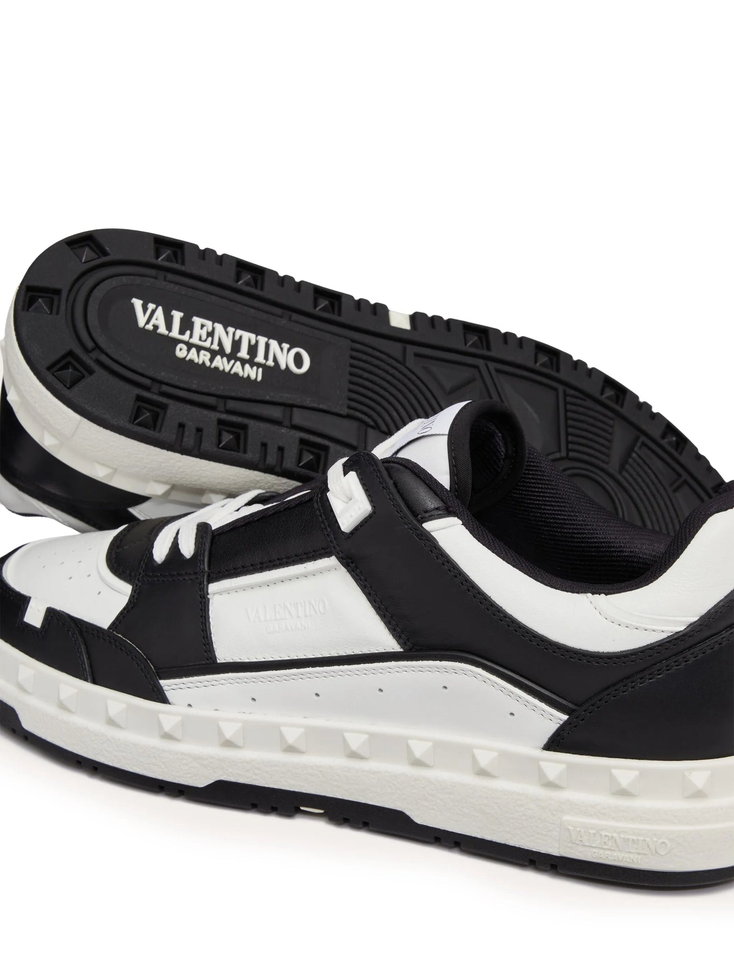 Freedots sneakers