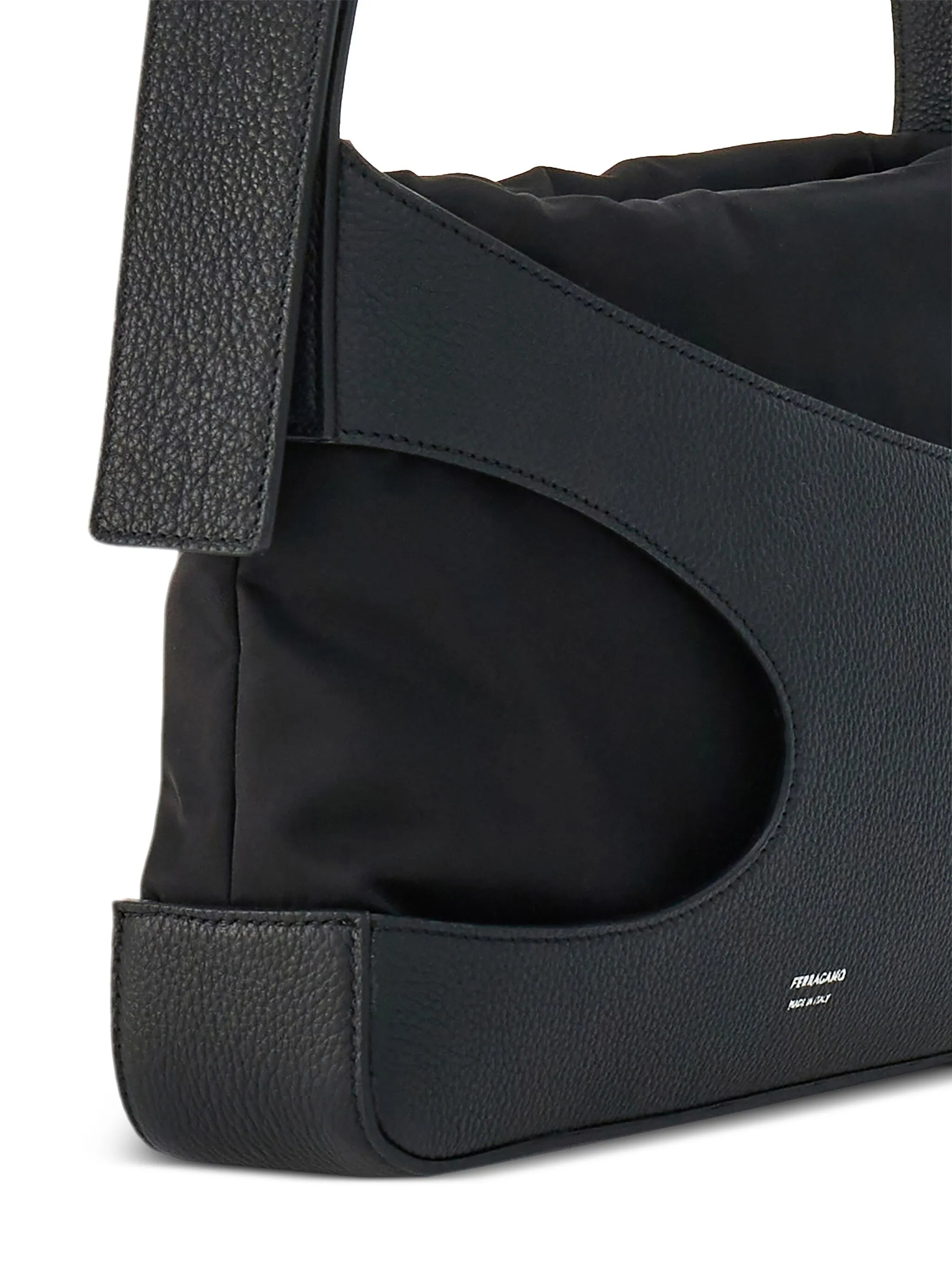 cut out-detail leather crossbody bag