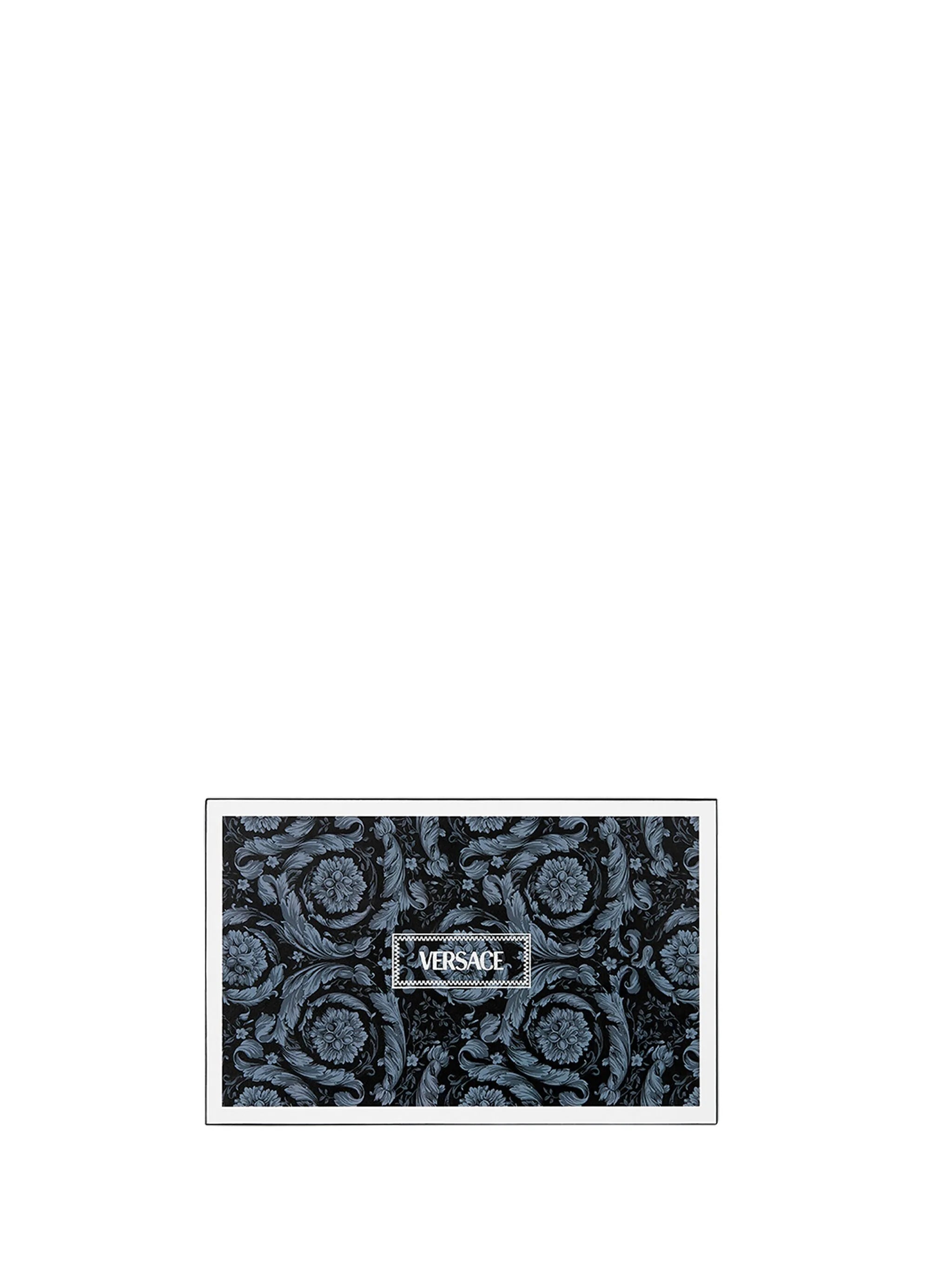 logo-print domino game