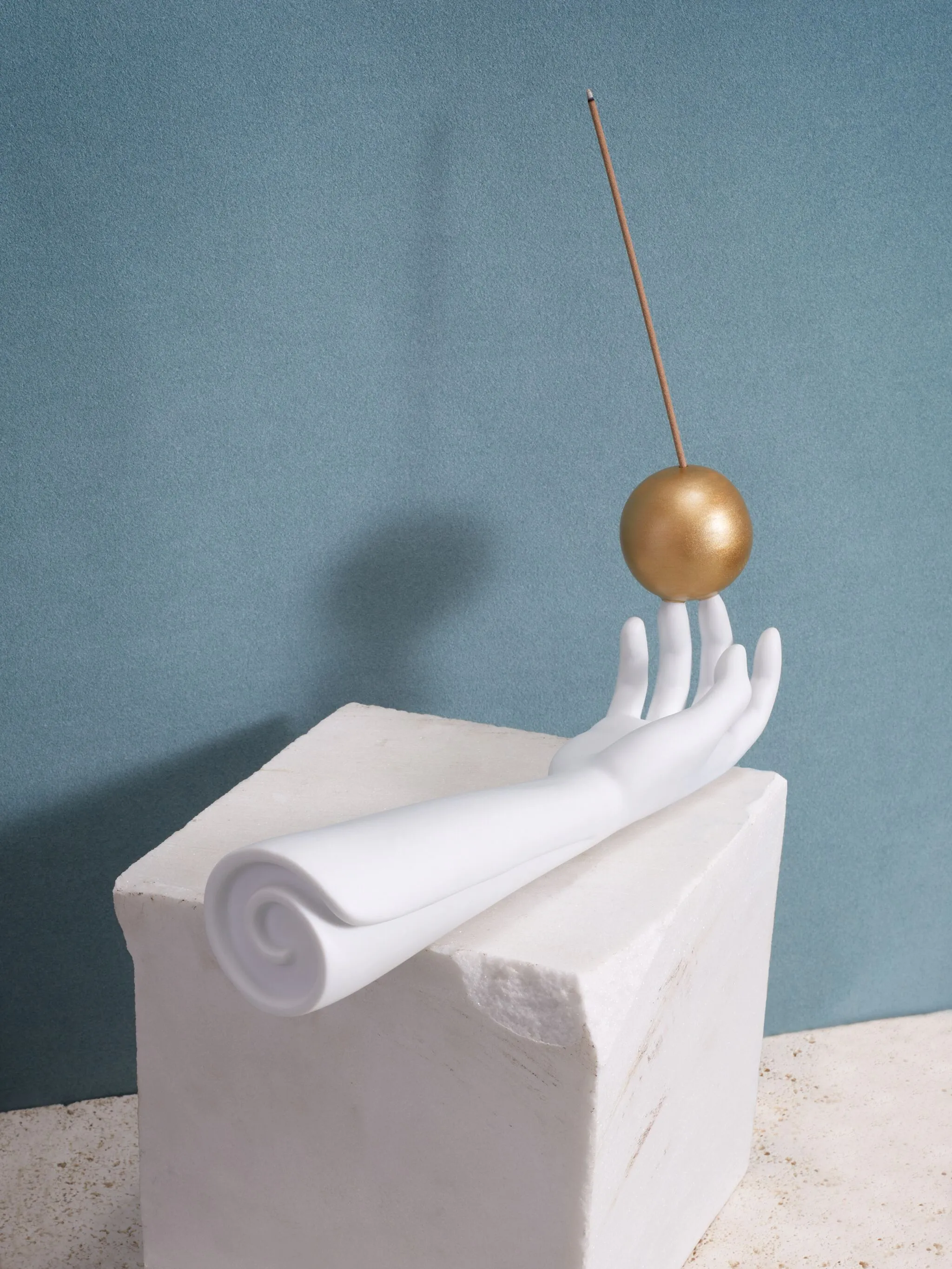 Atlas incense holder