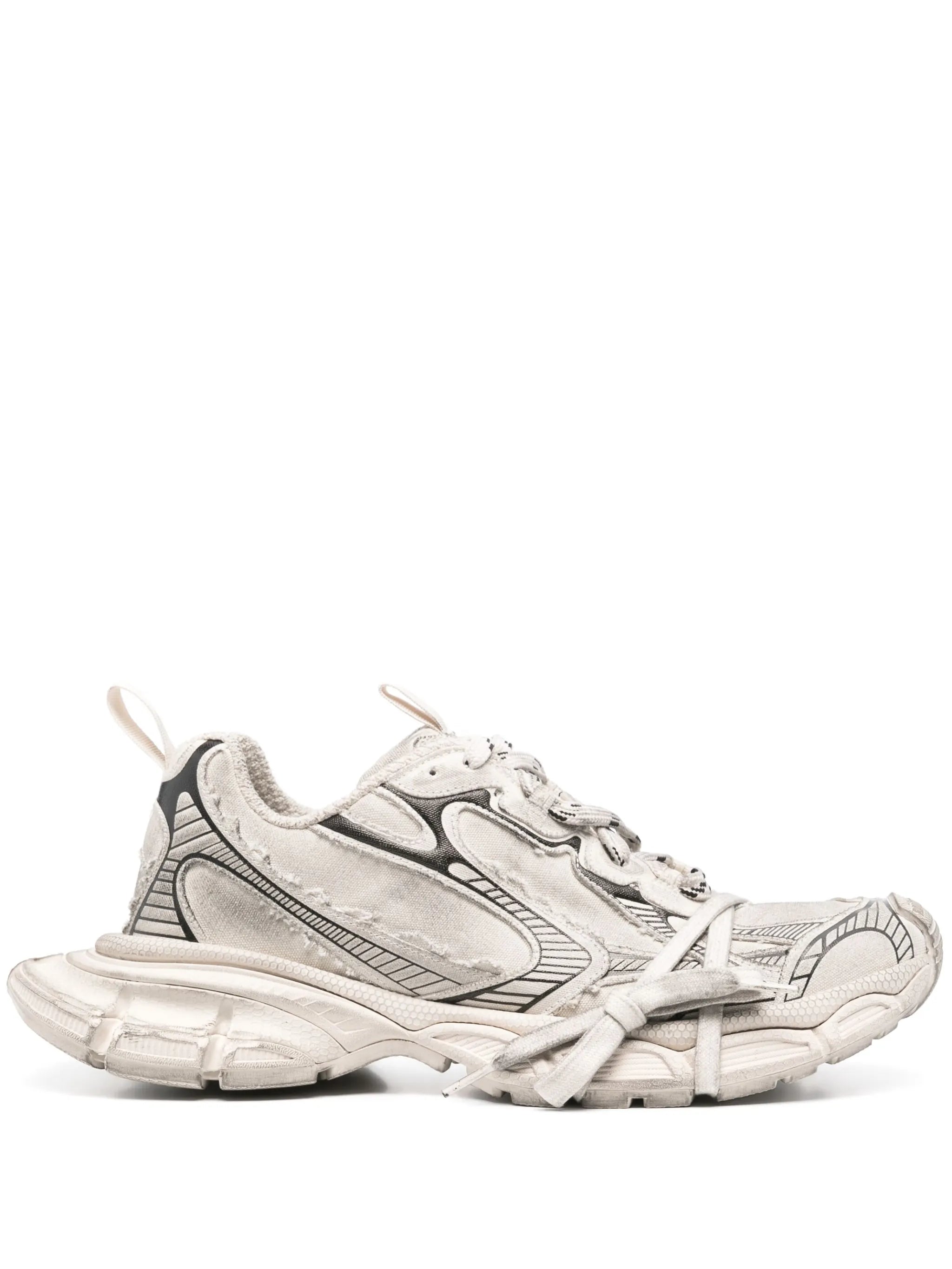 3XL sneakers