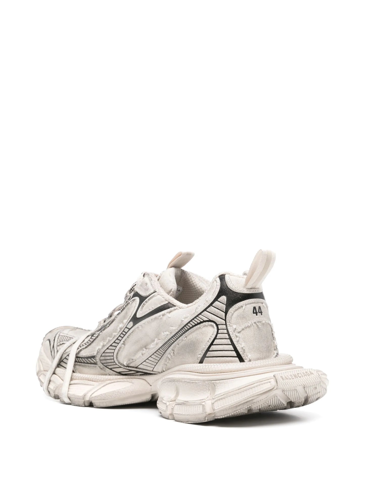 3XL sneakers