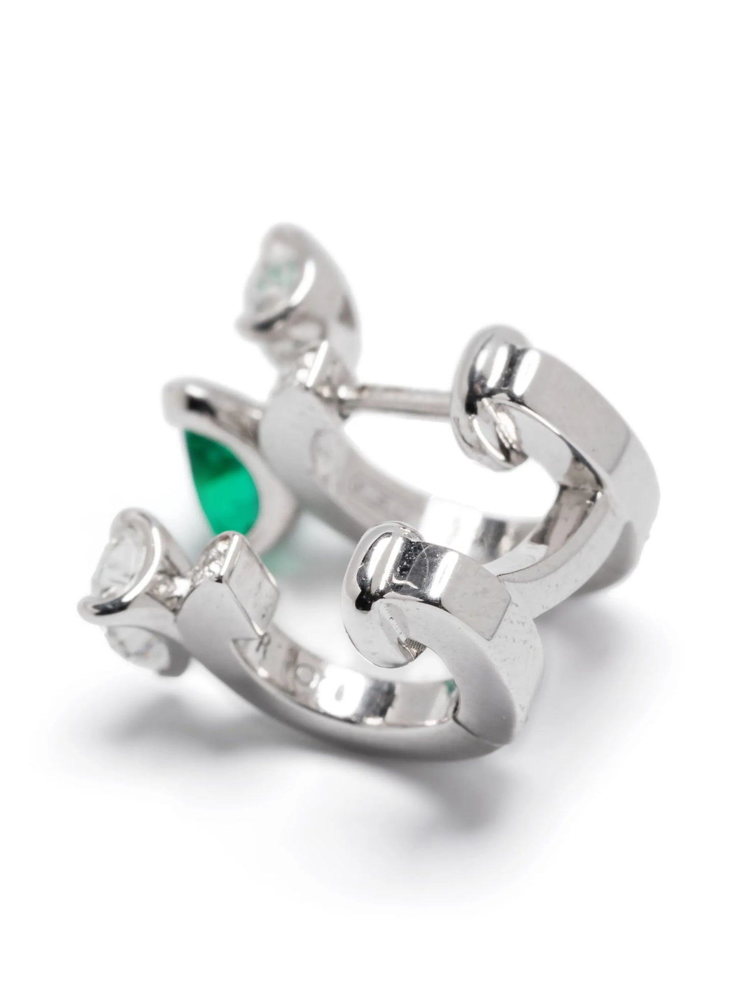 Serti sur Vide earring set with 2 diamonds and 1 emerald
