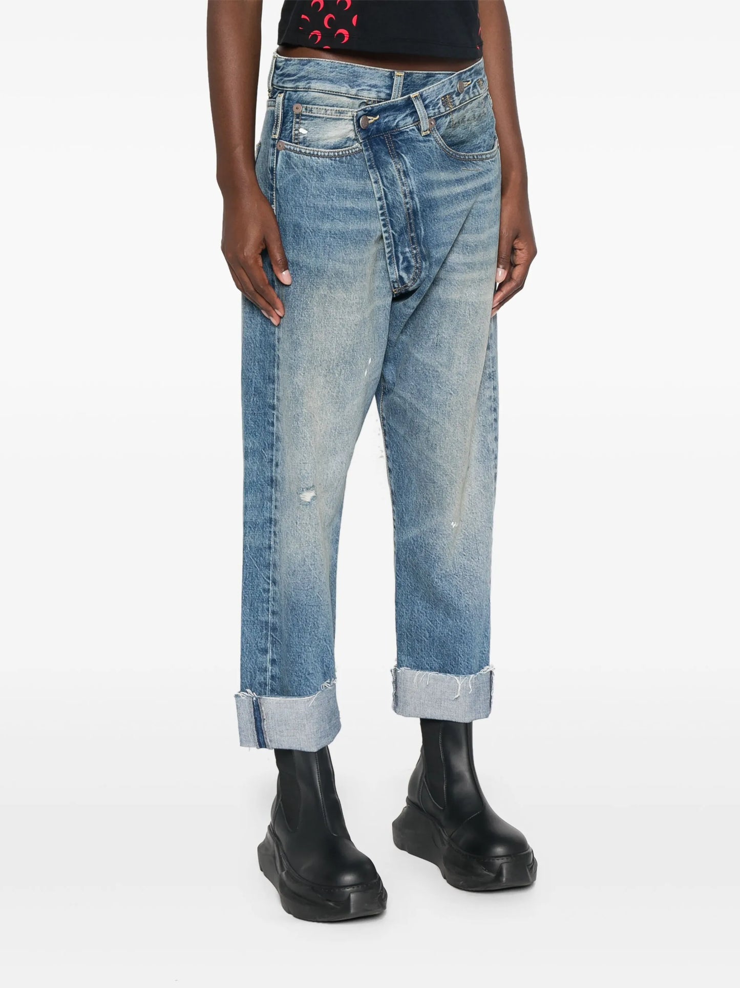 Crossover jeans