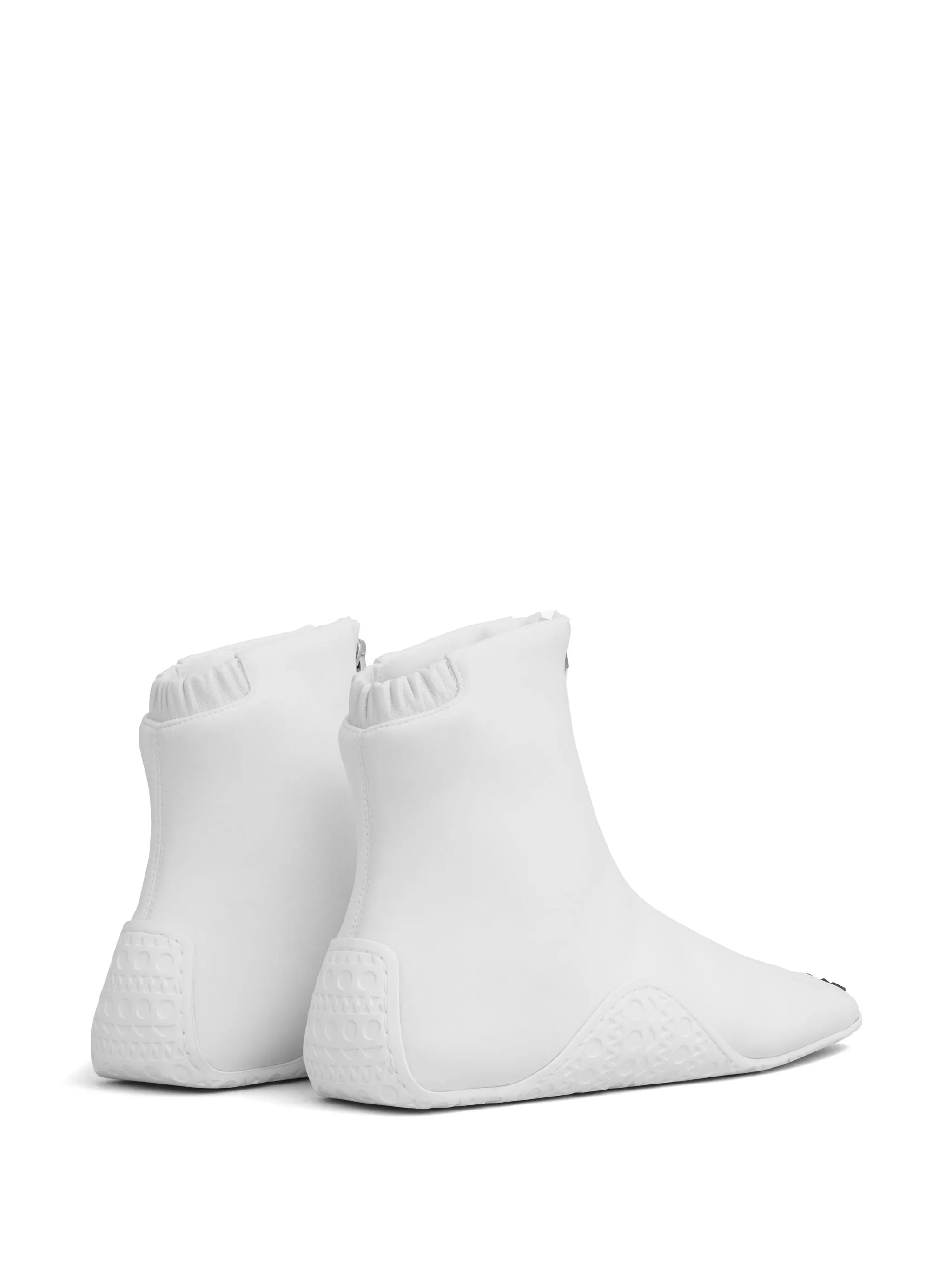 LA sneakers