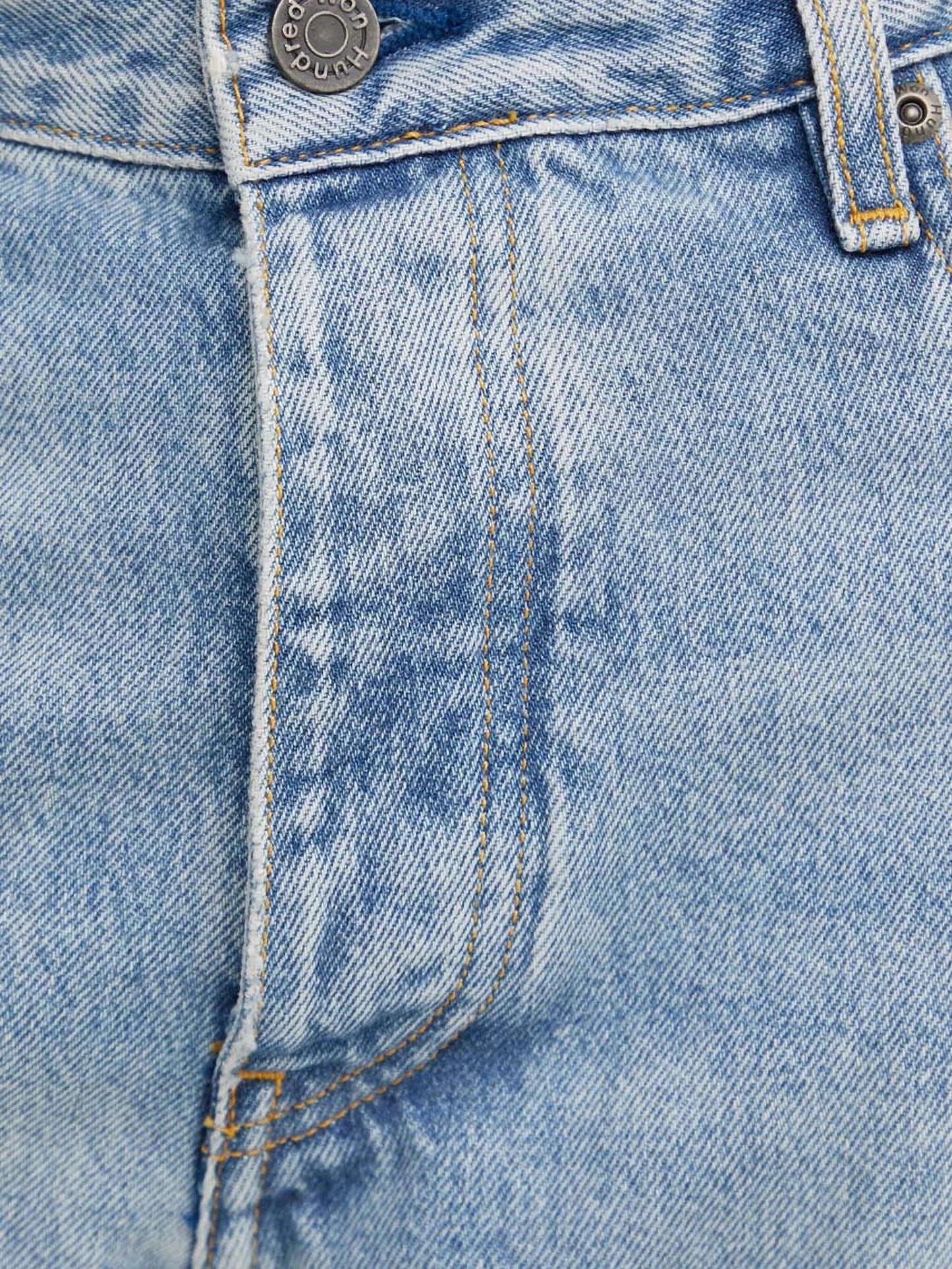 pockets button denim