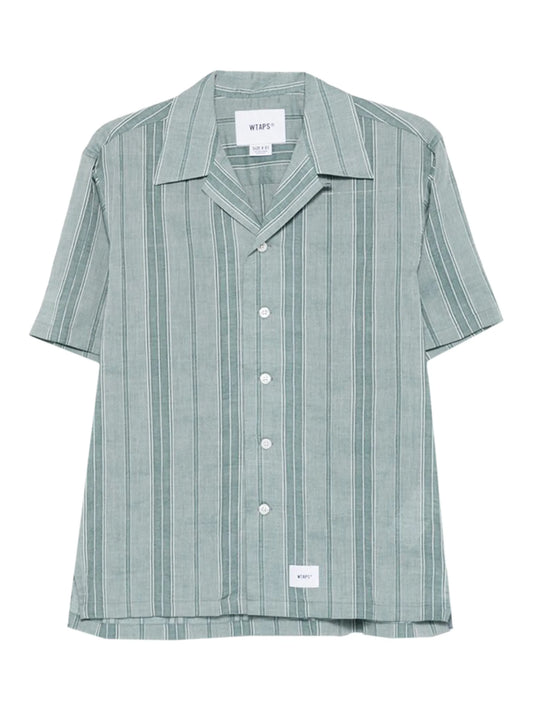 striped shirt